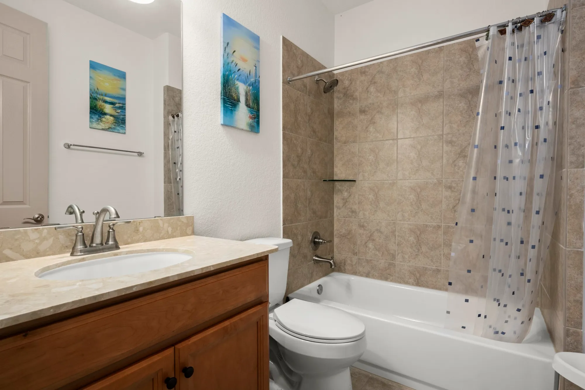 Property Slideshow image 18 of 28 | 12117 creekside villas ct, Conroe, TX, 77304