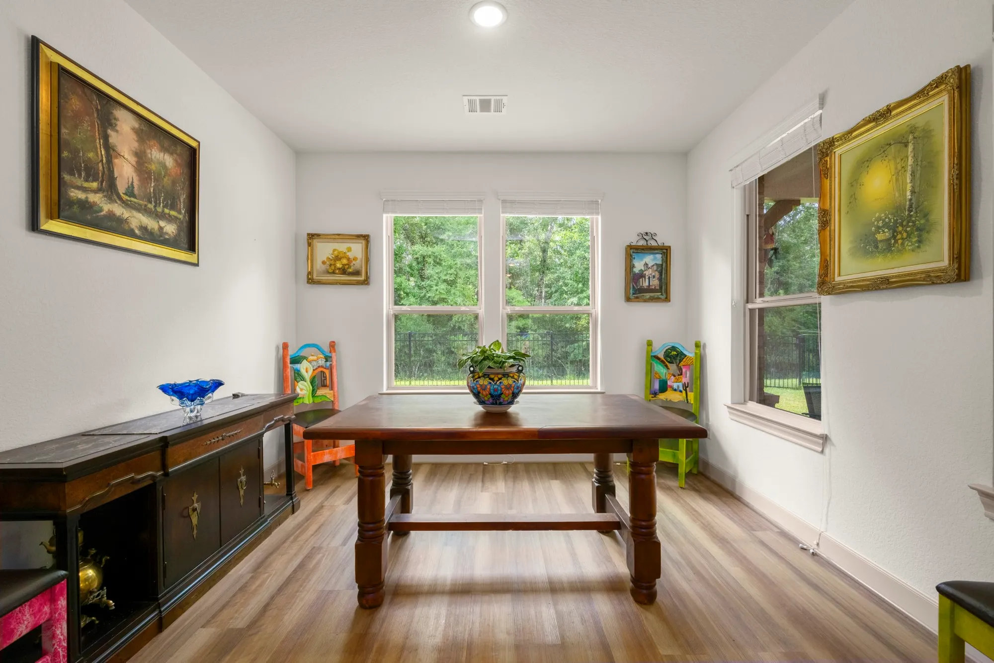 Property Slideshow image 19 of 28 | 12117 creekside villas ct, Conroe, TX, 77304