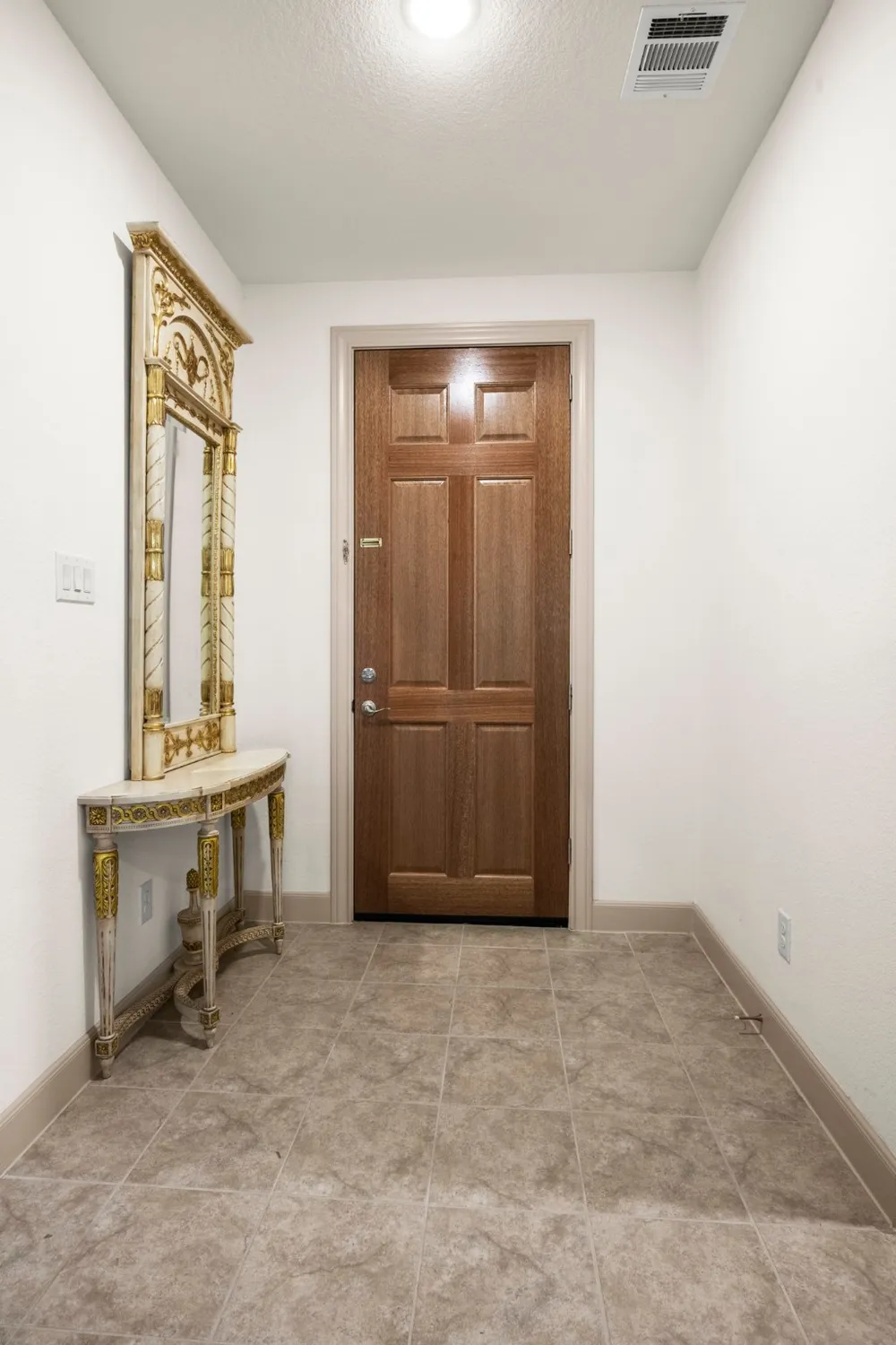 Property Slideshow image 6 of 28 | 12117 creekside villas ct, Conroe, TX, 77304