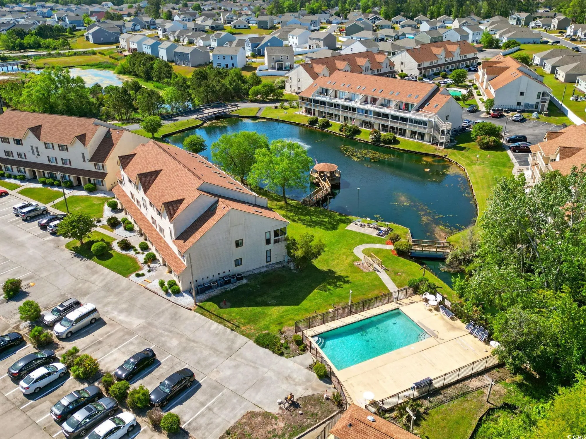 Property Slideshow image 3 of 32 | 510 fairwood lakes dr unit 16i, Myrtle Beach, SC, 29588