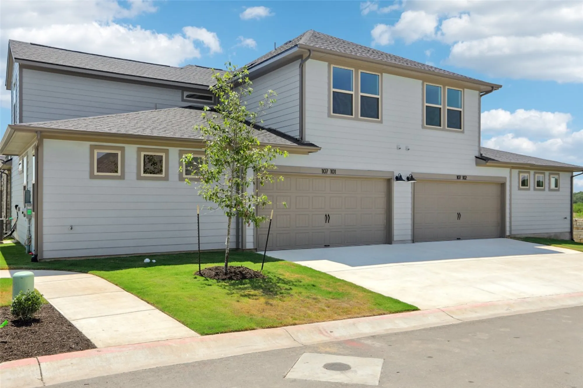 Property Slideshow image 22 of 27 | 107 san luis pass unit 101, San Marcos, TX, 78666