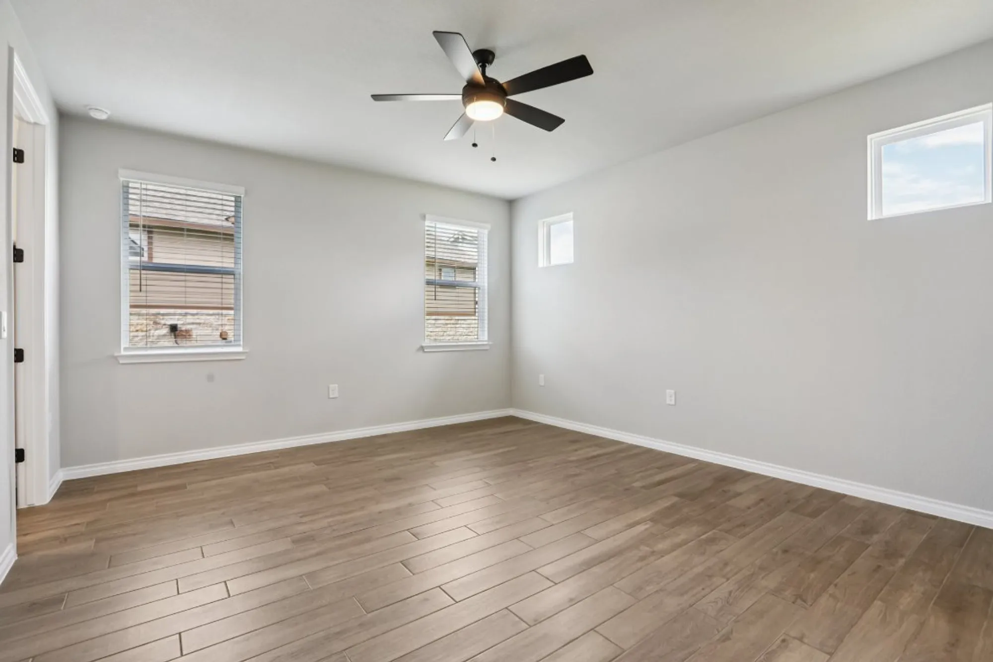 Property Slideshow image 12 of 29 | 118 antoinette way unit 102, San Marcos, TX, 78666