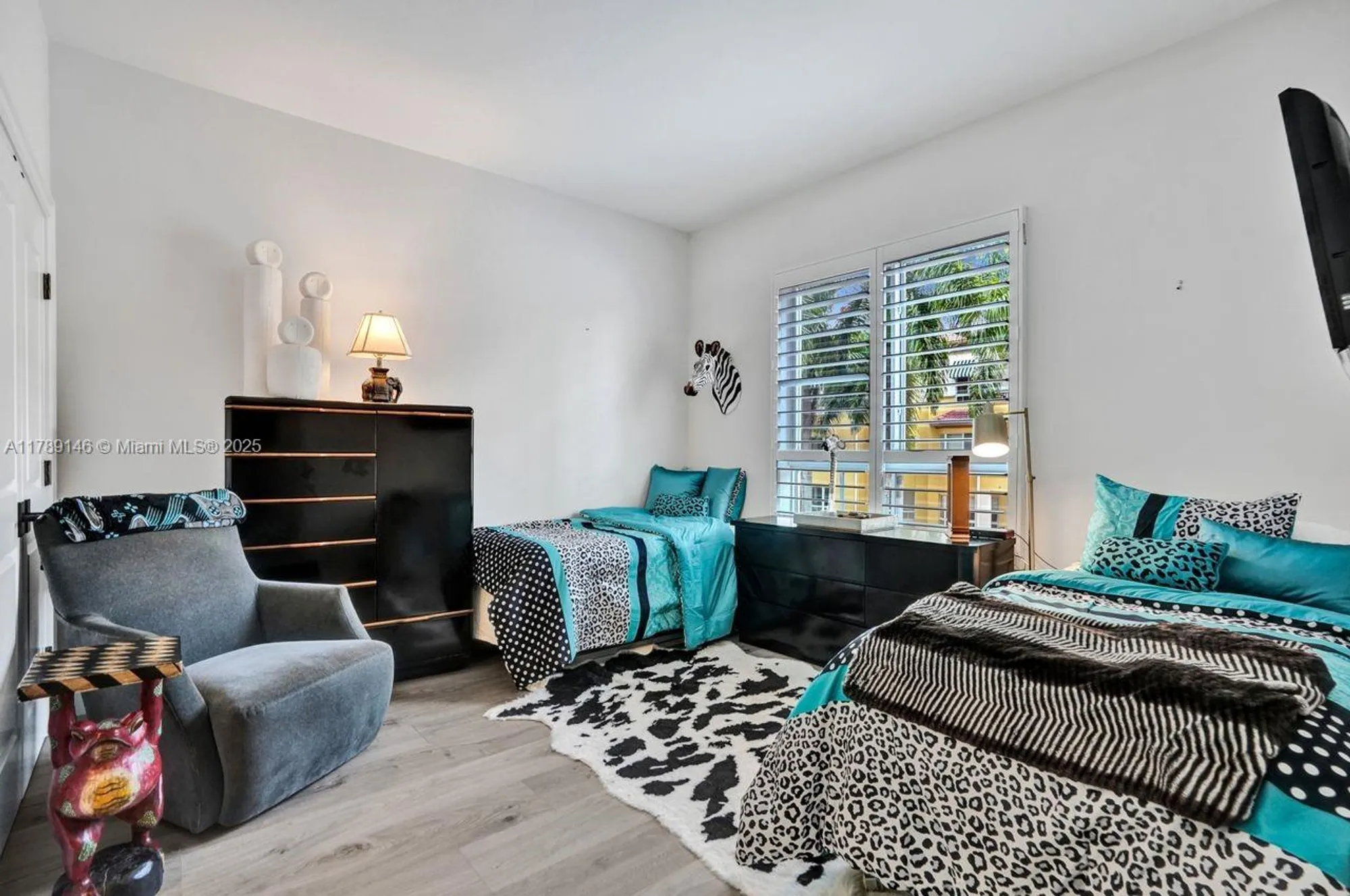 Property Slideshow image 14 of 33 | 16101 emerald estates dr 342, Weston, FL, 33331