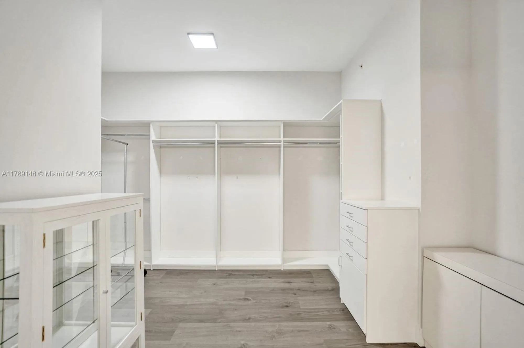 Property Slideshow image 11 of 33 | 16101 emerald estates dr 342, Weston, FL, 33331