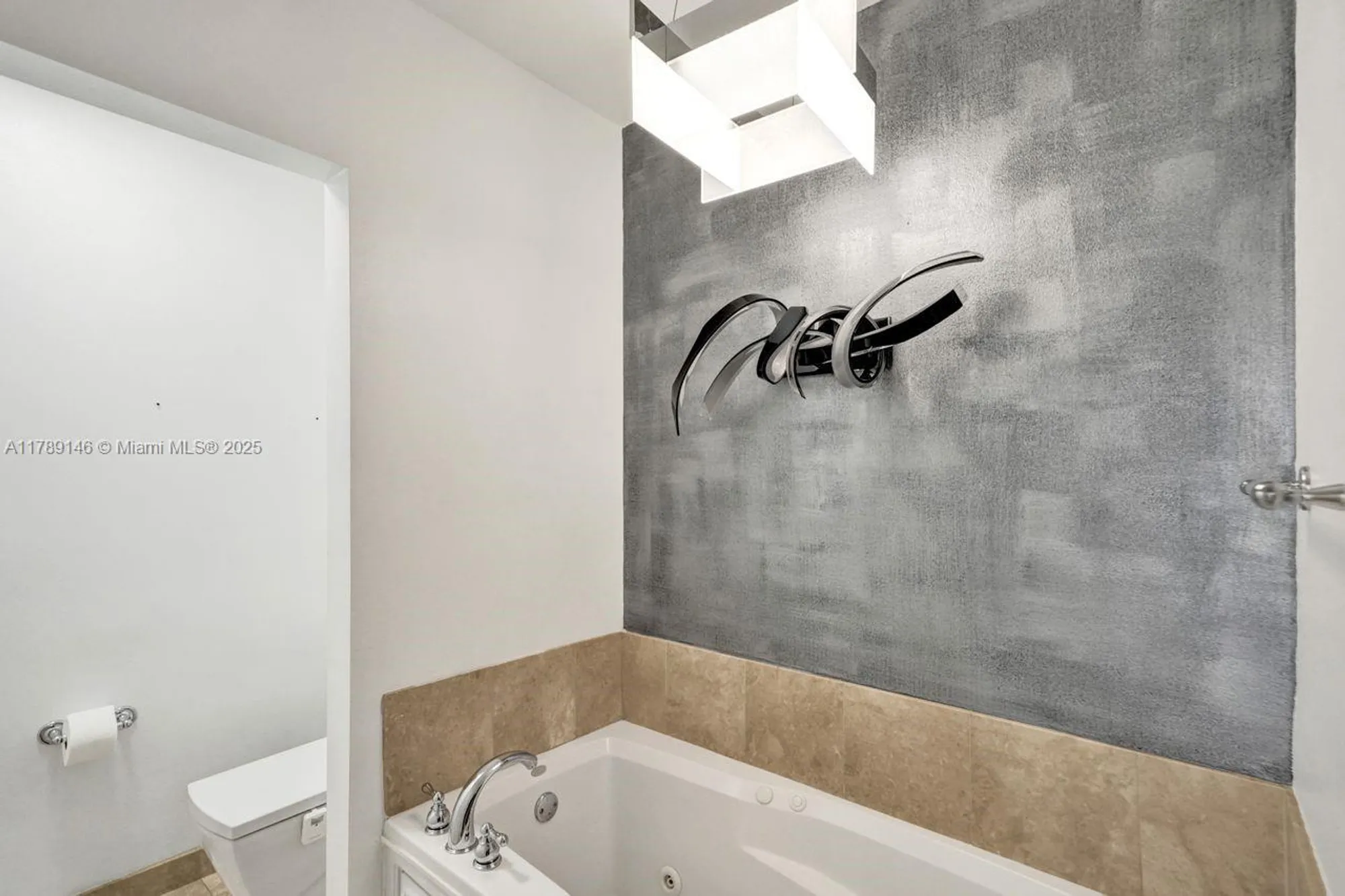 Property Slideshow image 13 of 33 | 16101 emerald estates dr 342, Weston, FL, 33331