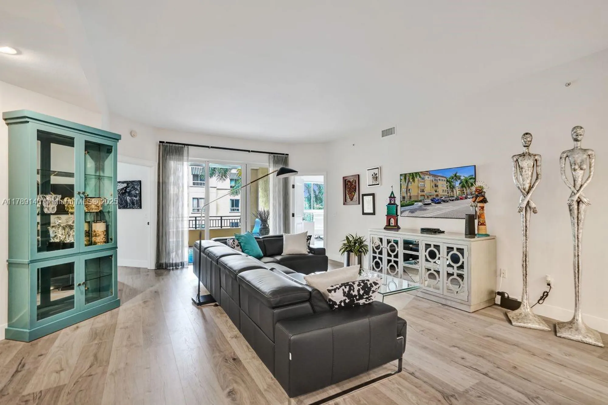 Property Slideshow image 6 of 33 | 16101 emerald estates dr 342, Weston, FL, 33331