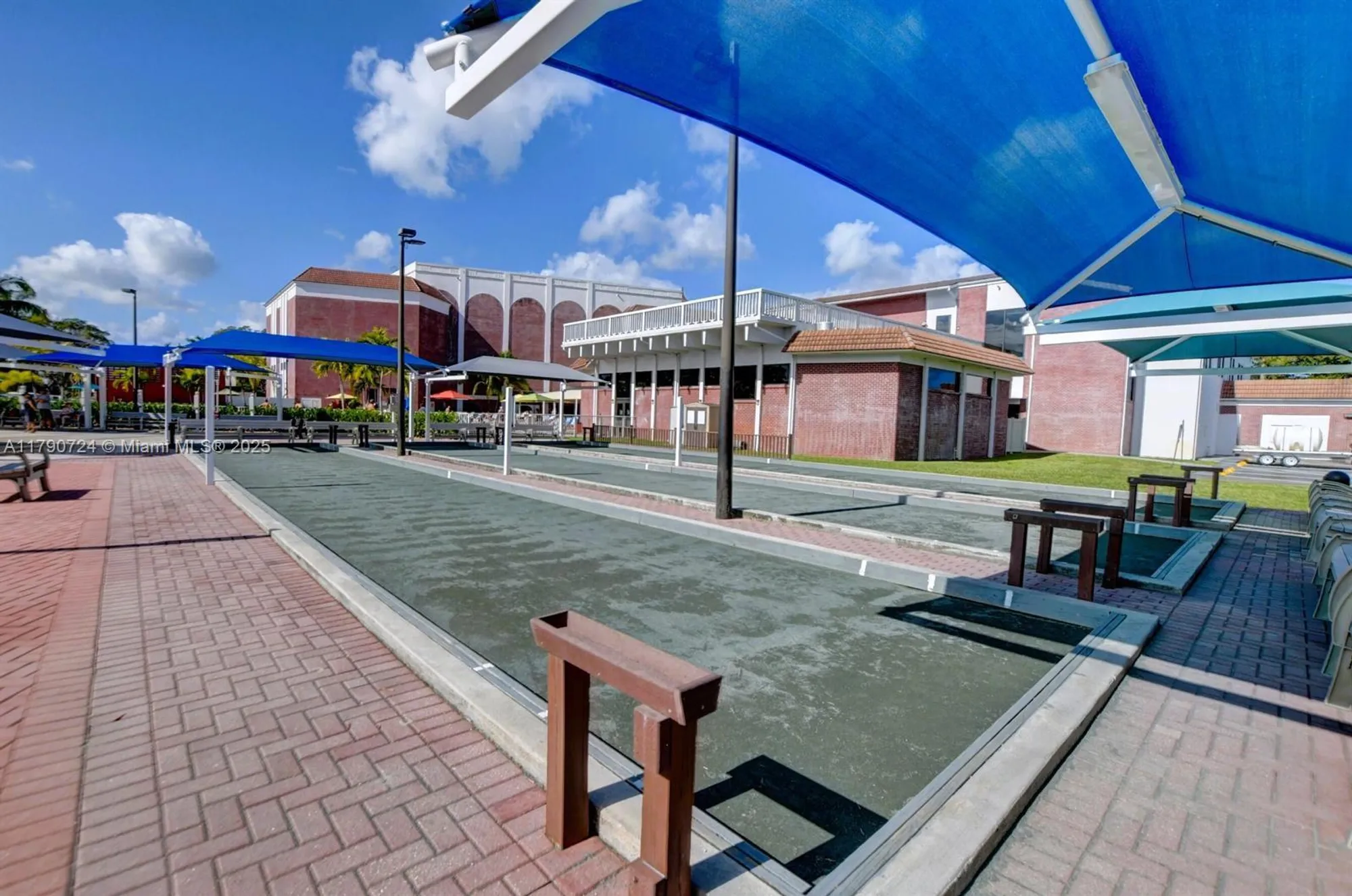 Property Slideshow image 28 of 33 | 79 lyndhurst d, Deerfield Beach, FL, 33442