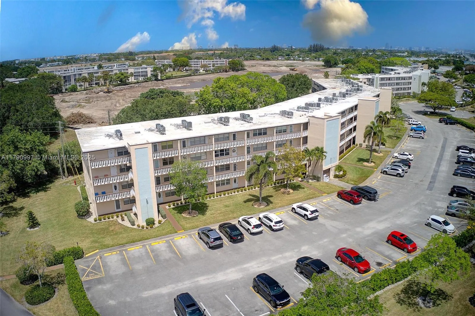 Property Slideshow image 22 of 25 | 408 southampton a # 408, West Palm Beach, FL, 33417