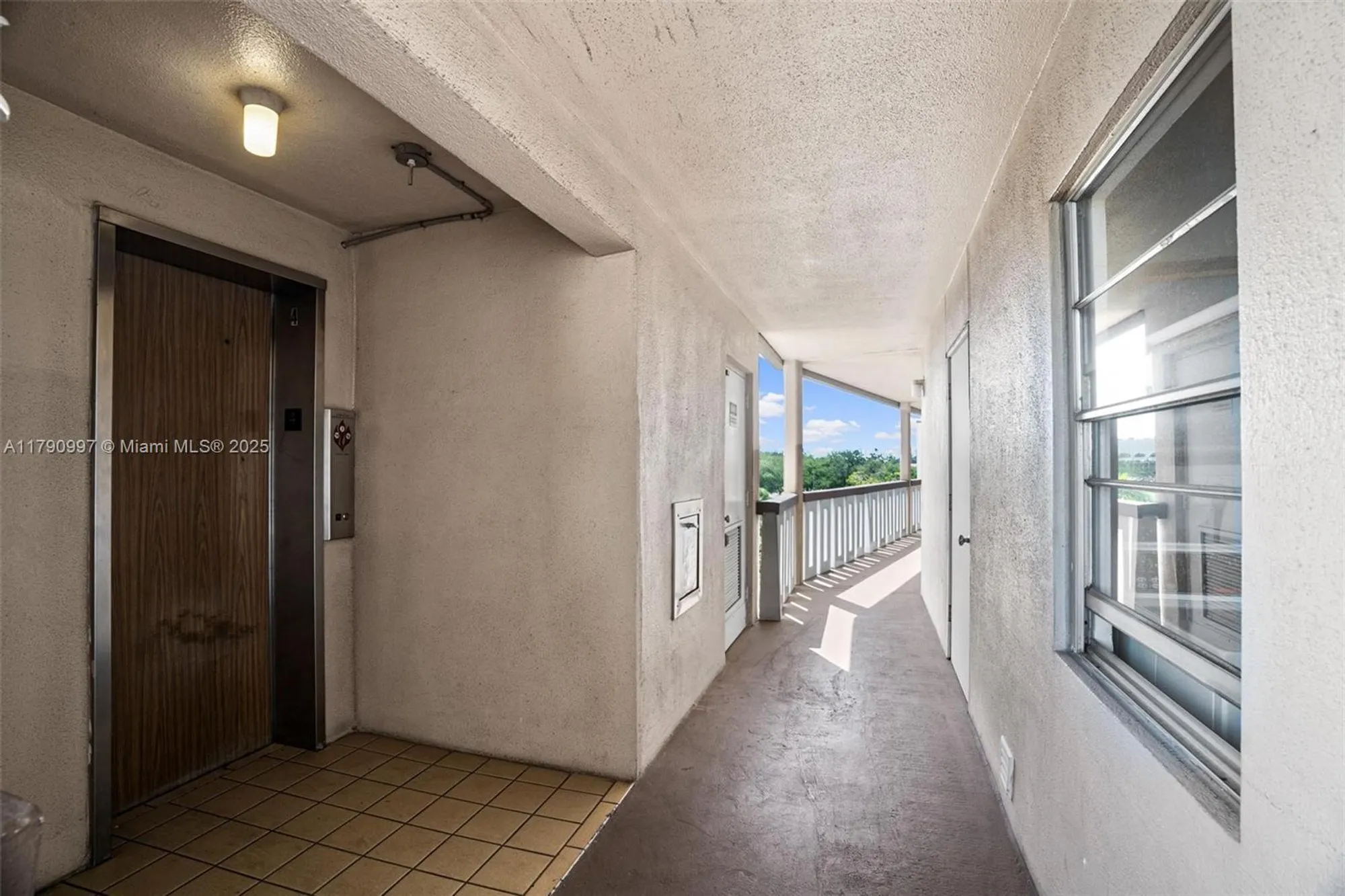 Property Slideshow image 23 of 25 | 408 southampton a # 408, West Palm Beach, FL, 33417