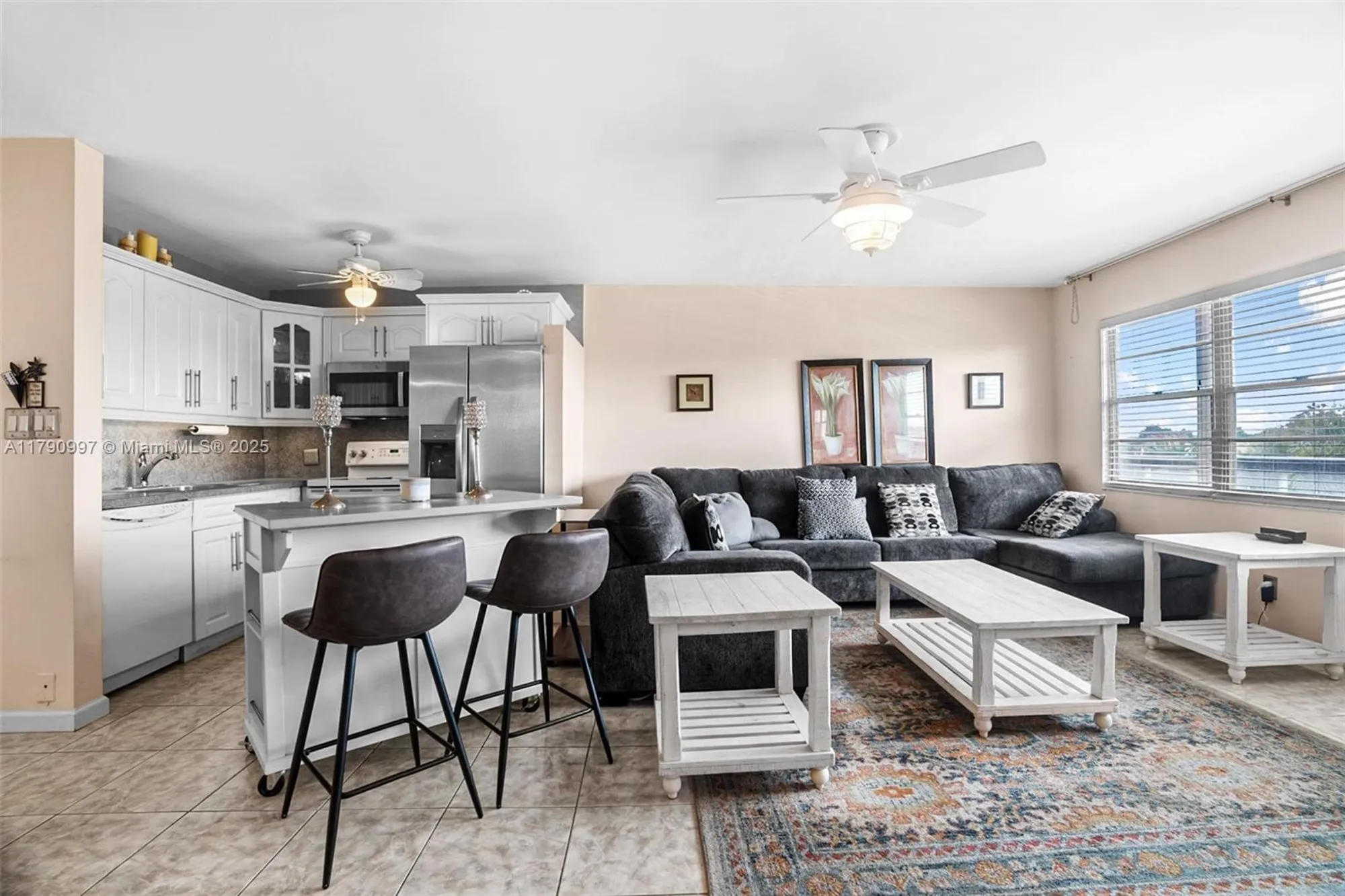 Property Slideshow image 5 of 25 | 408 southampton a # 408, West Palm Beach, FL, 33417