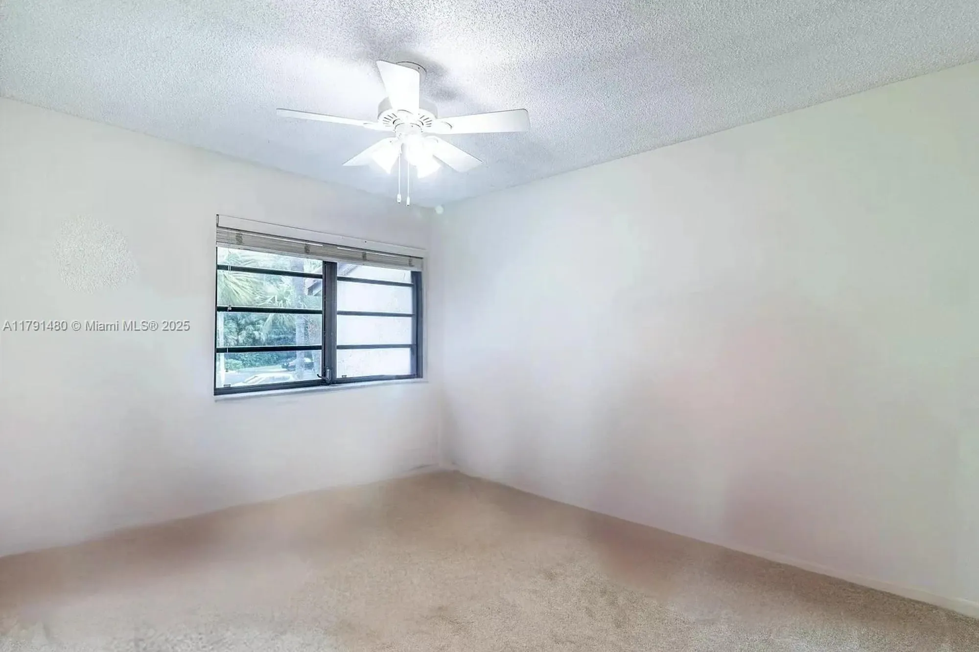 Property Slideshow image 15 of 18 | 21338 juego cir apt 11c, Boca Raton, FL, 33433