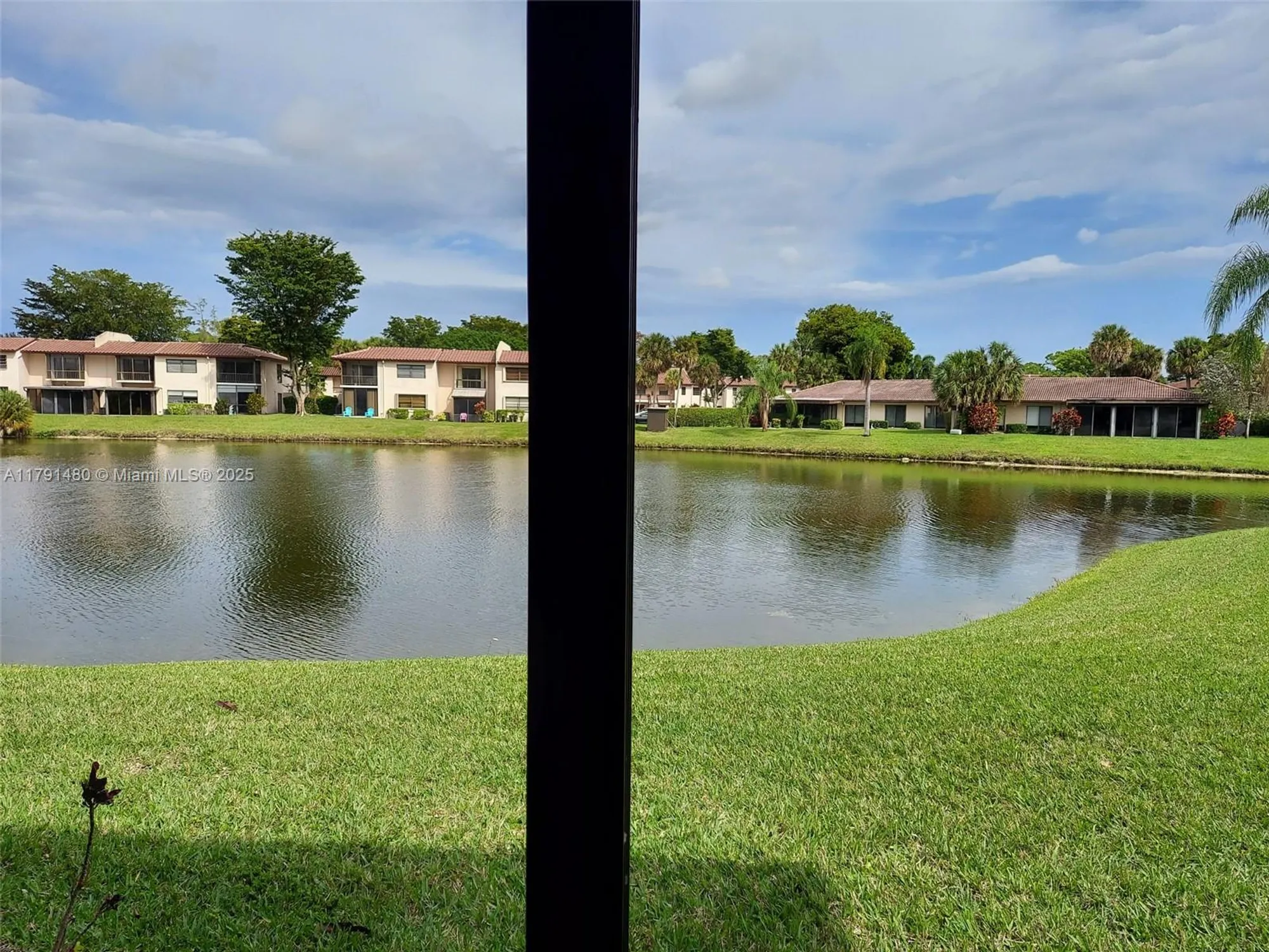 Property Slideshow image 12 of 18 | 21338 juego cir apt 11c, Boca Raton, FL, 33433
