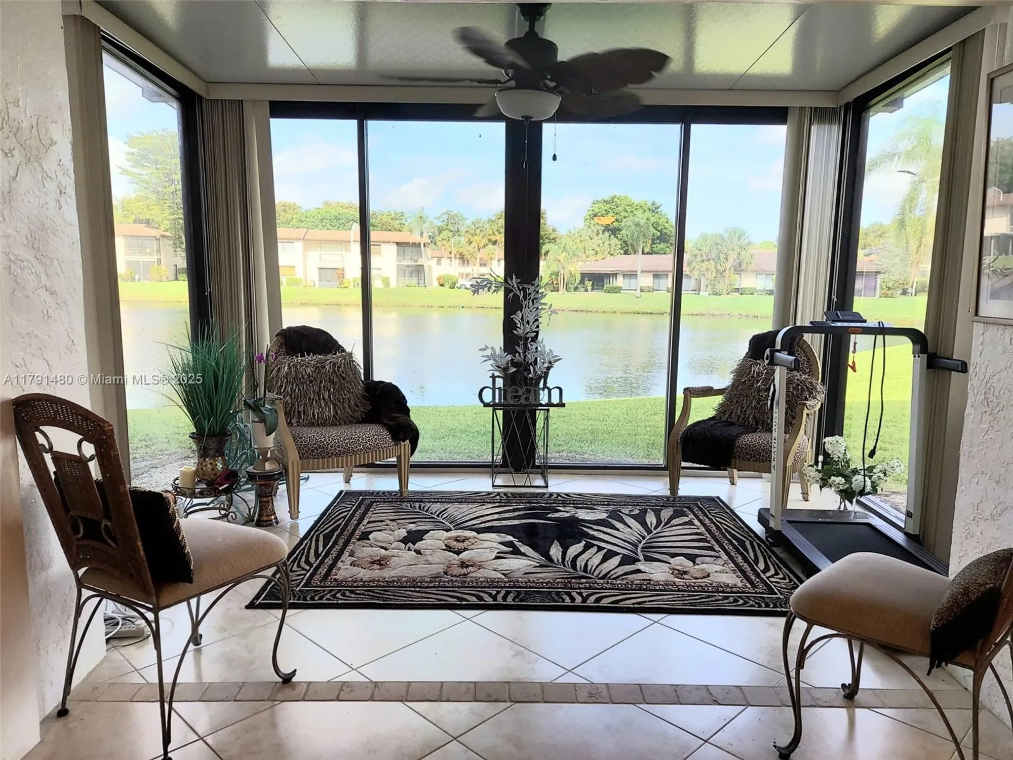 Property Slideshow image 3 of 18 | 21338 juego cir apt 11c, Boca Raton, FL, 33433