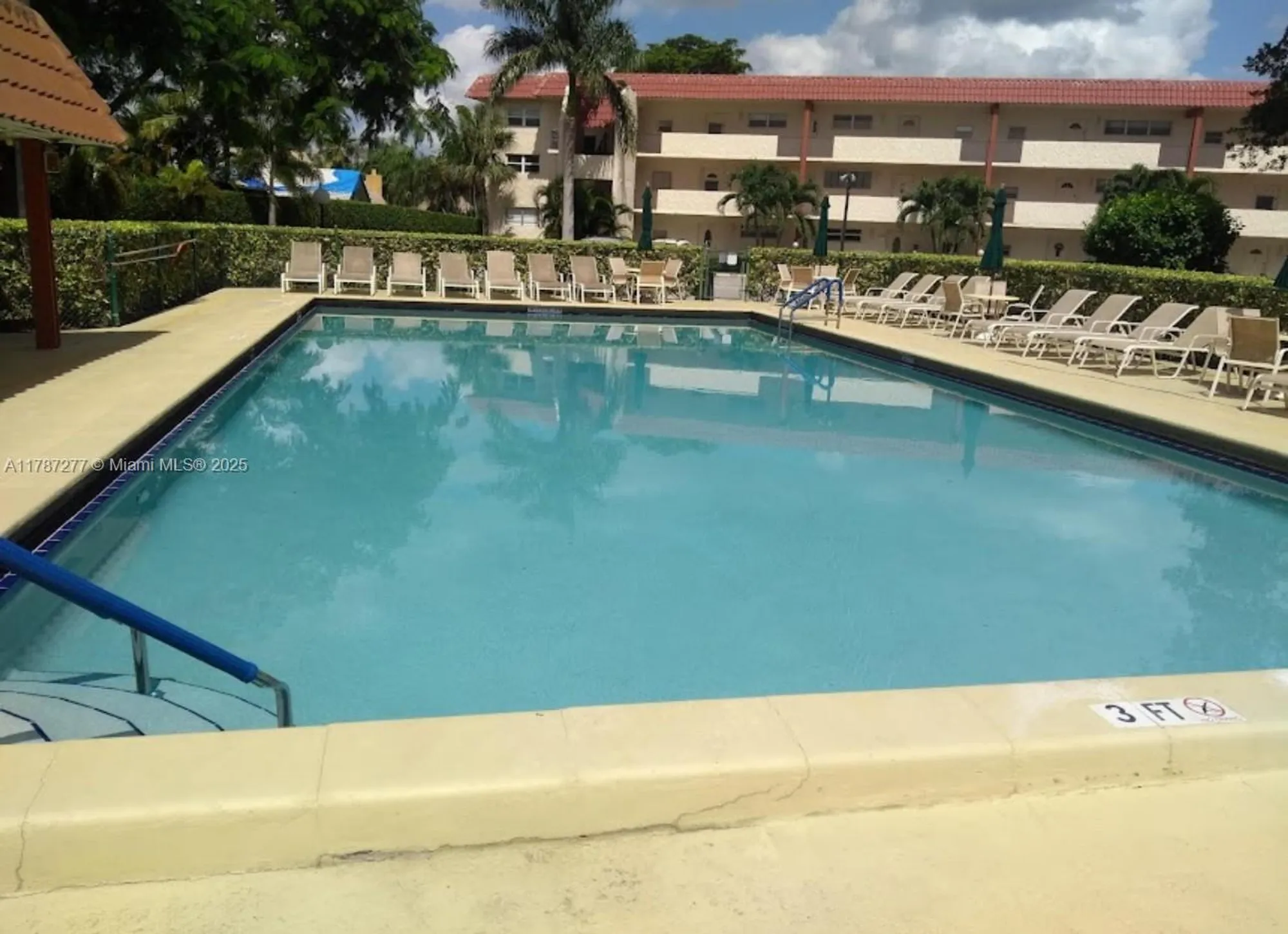 Property Slideshow image 18 of 34 | 8901 s hollybrook blvd apt 206, Pembroke Pines, FL, 33025