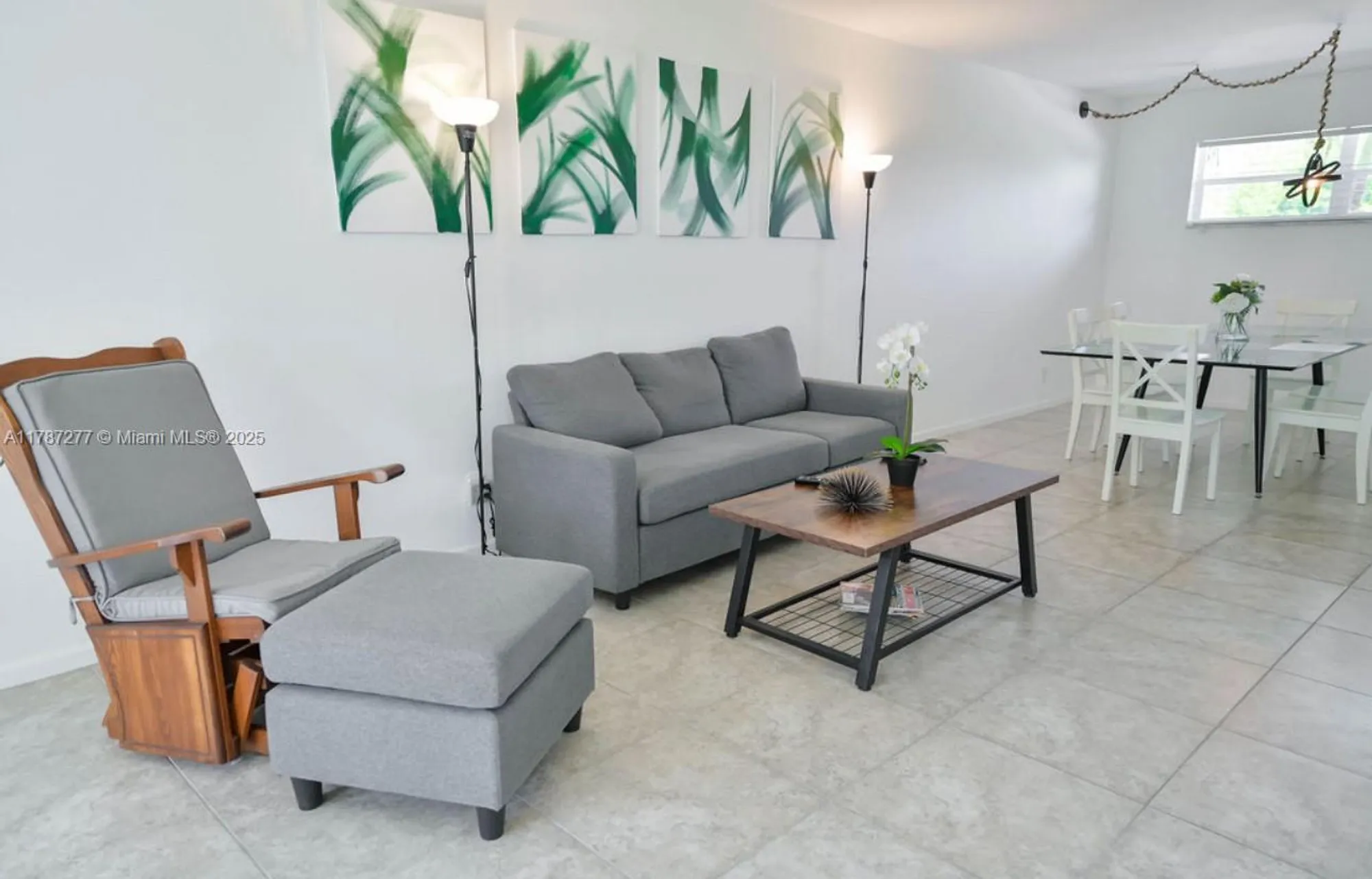 Property Slideshow image 6 of 34 | 8901 s hollybrook blvd apt 206, Pembroke Pines, FL, 33025