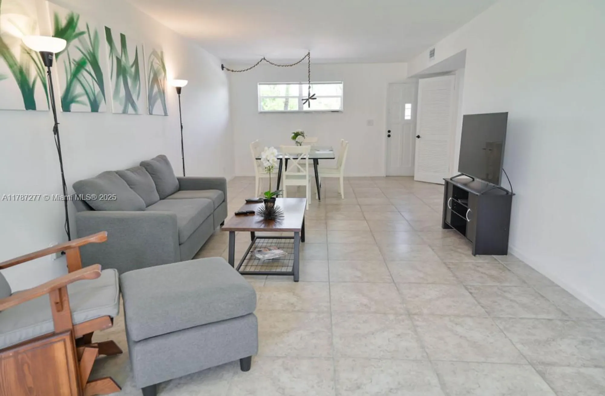 Property Slideshow image 7 of 34 | 8901 s hollybrook blvd apt 206, Pembroke Pines, FL, 33025