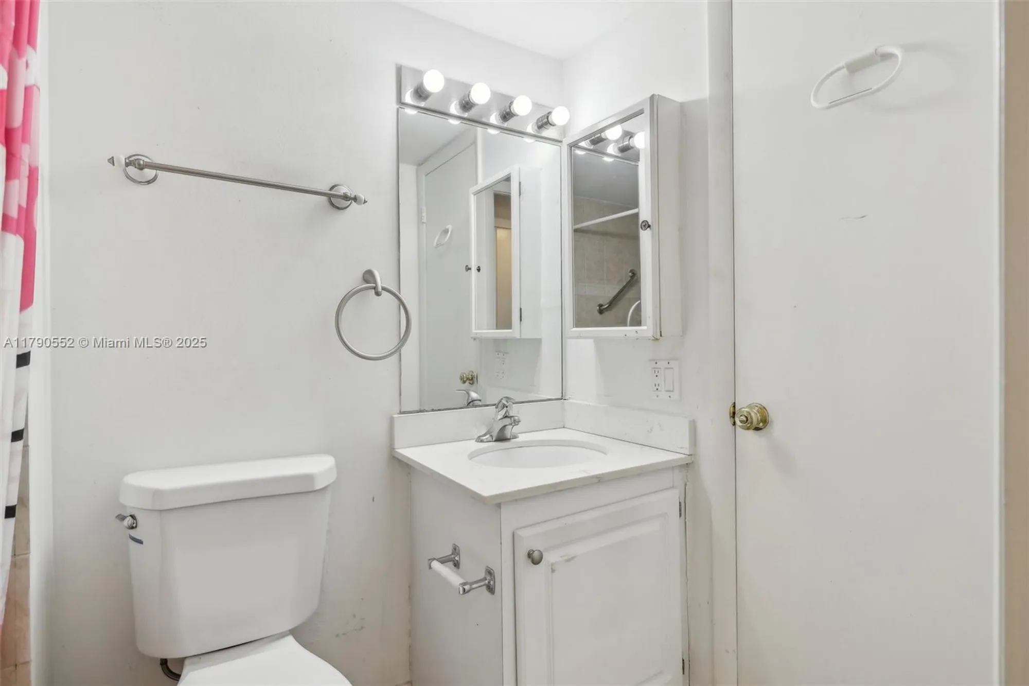 Property Slideshow image 18 of 36 | 9201 lime bay blvd 105, Tamarac, FL, 33321