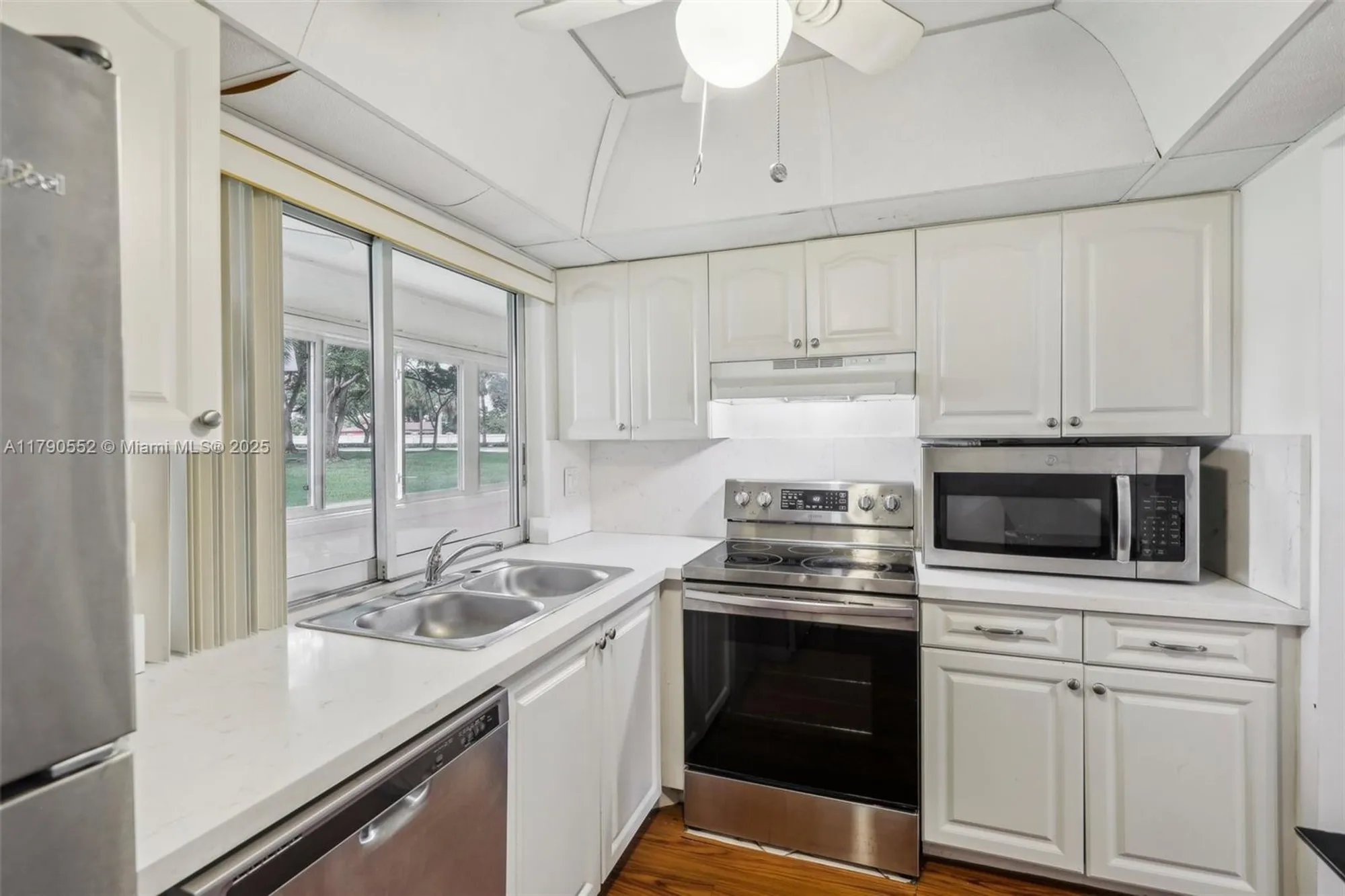 Property Slideshow image 1 of 36 | 9201 lime bay blvd 105, Tamarac, FL, 33321