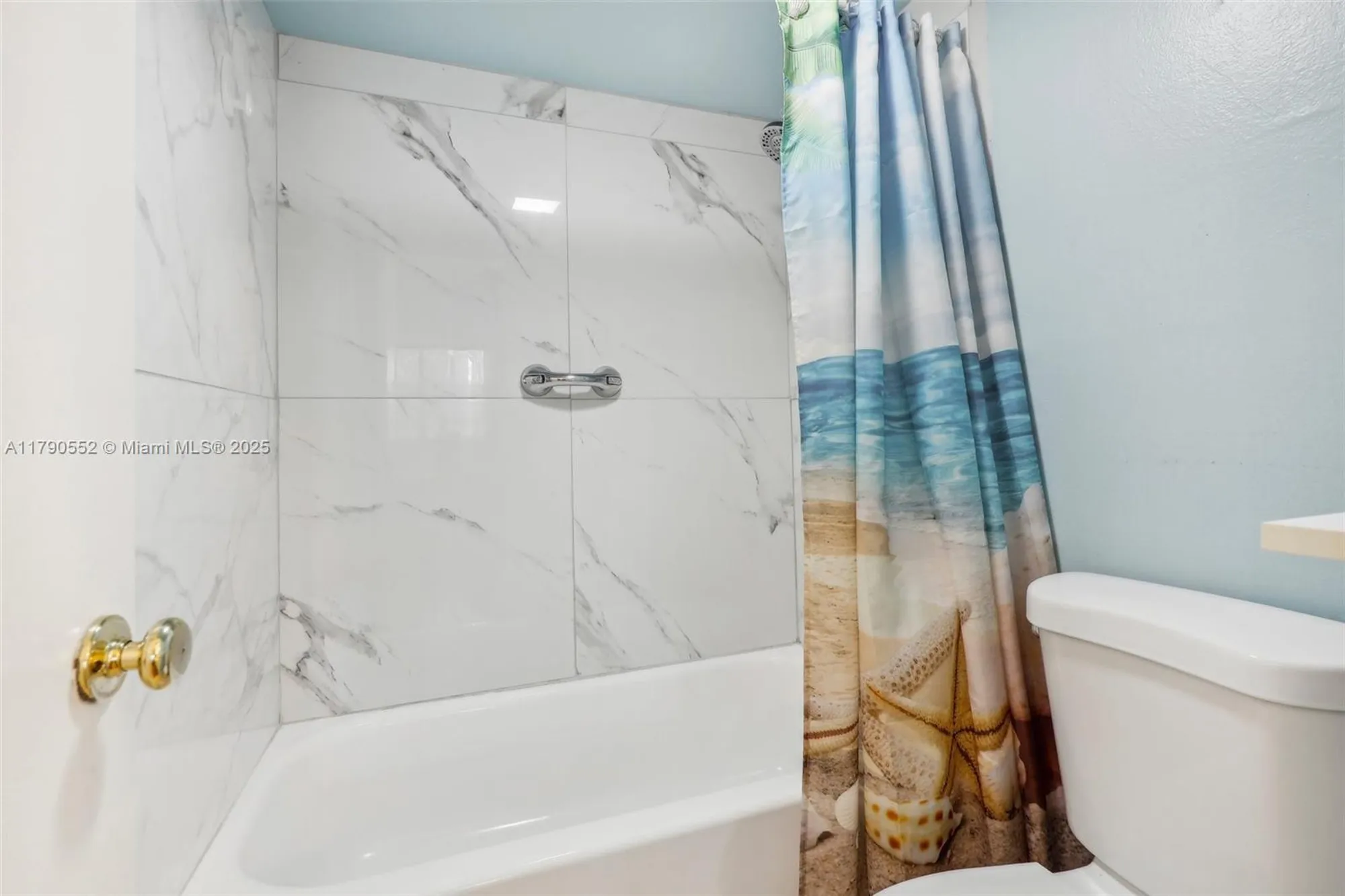 Property Slideshow image 10 of 36 | 9201 lime bay blvd 105, Tamarac, FL, 33321