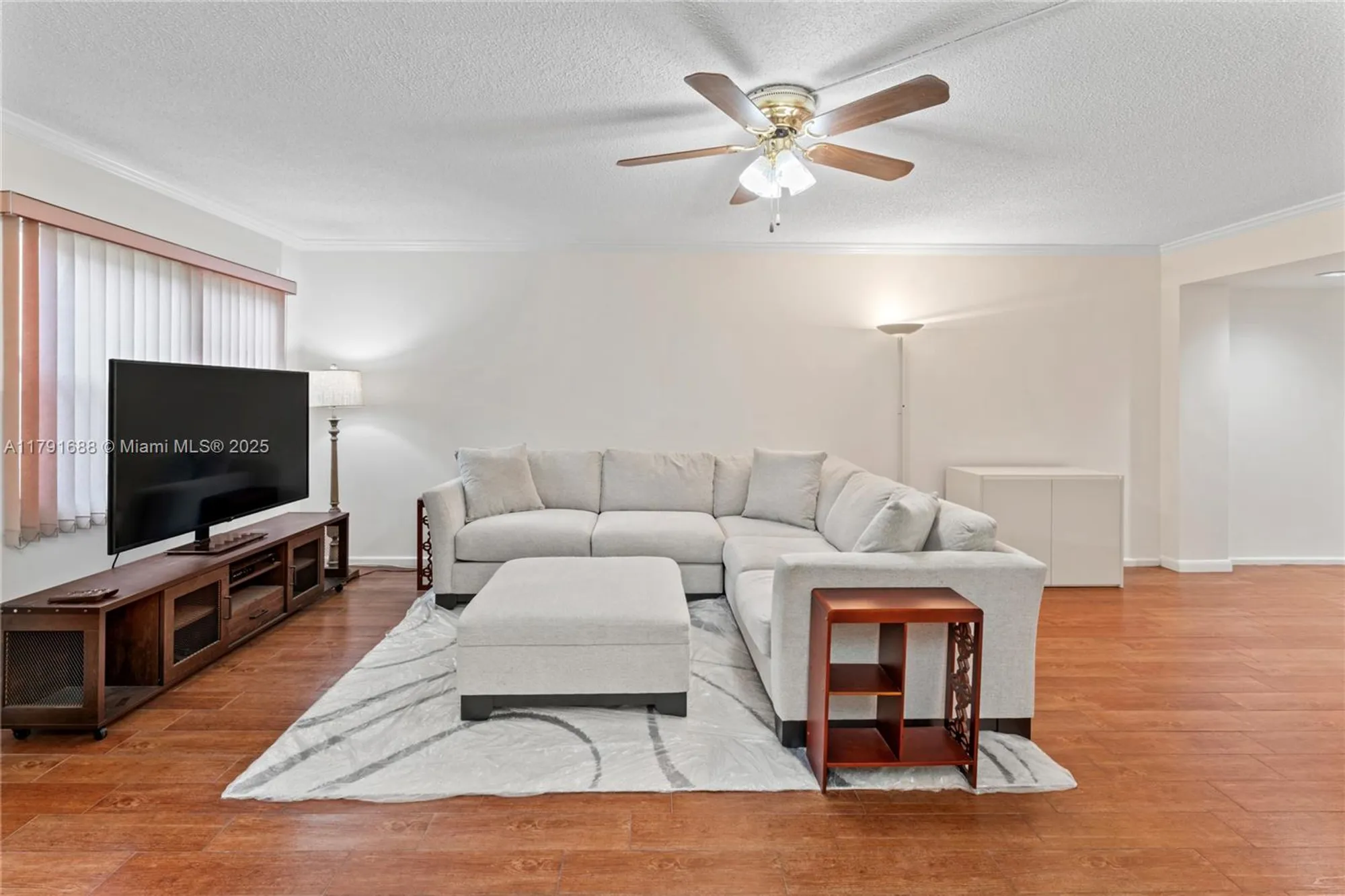 Property Slideshow image 15 of 60 | 300 sw 130th ter apt 203b, Pembroke Pines, FL, 33027