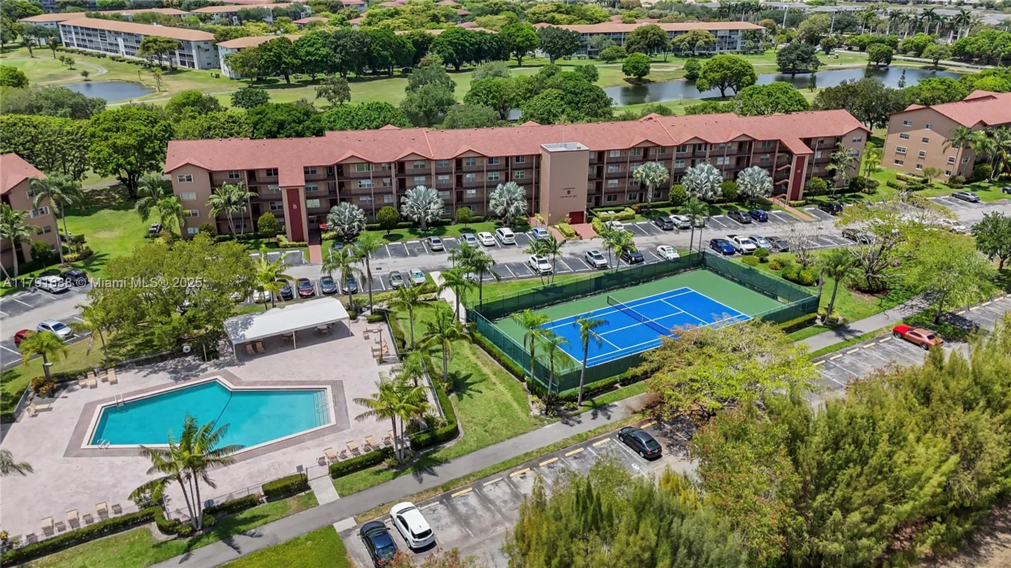 Property Slideshow image 29 of 60 | 300 sw 130th ter apt 203b, Pembroke Pines, FL, 33027