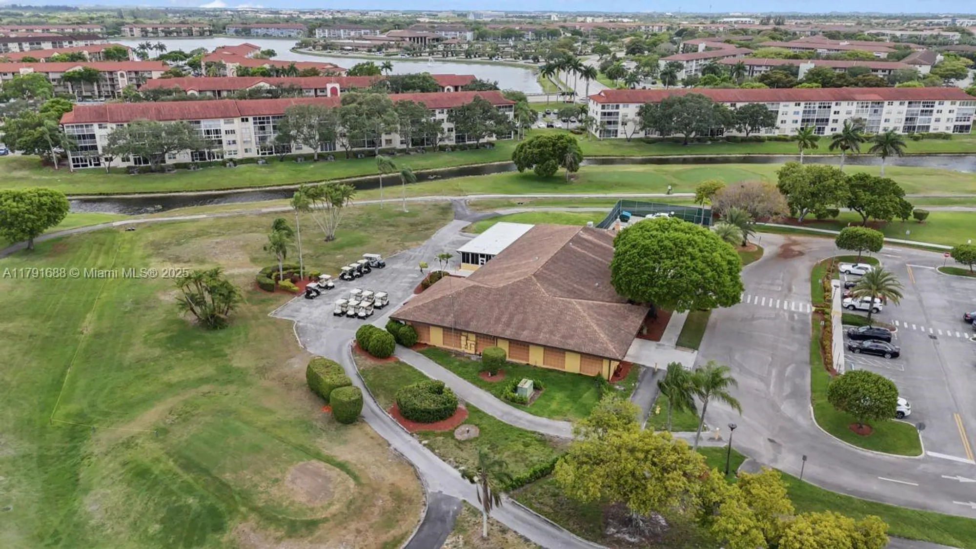 Property Slideshow image 34 of 60 | 300 sw 130th ter apt 203b, Pembroke Pines, FL, 33027