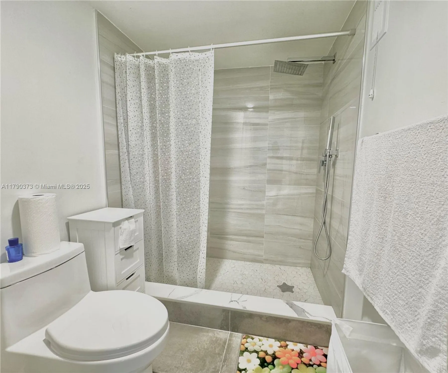 Property Slideshow image 7 of 15 | 6193 pointe regal cir 304, Delray Beach, FL, 33484
