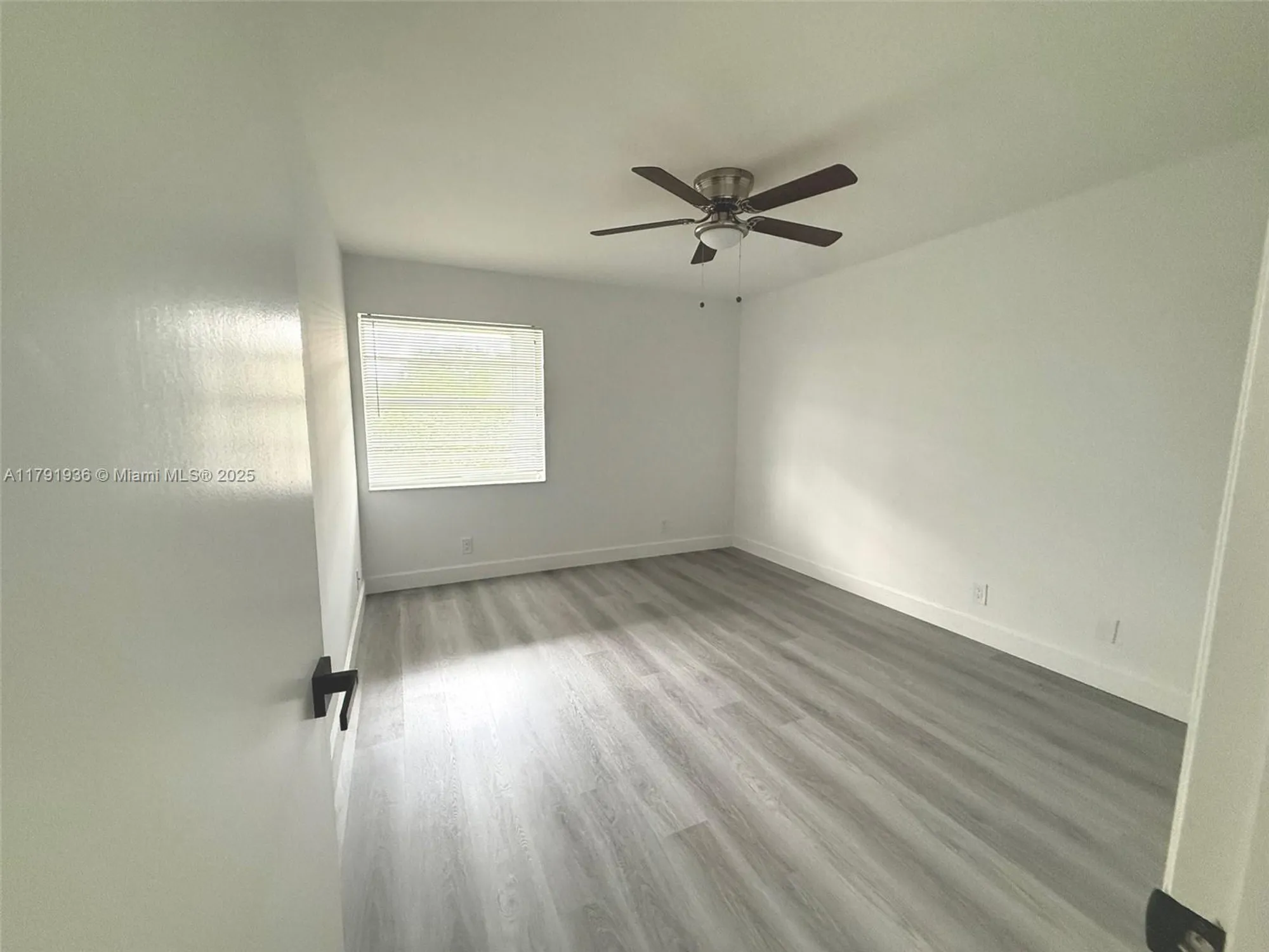 Property Slideshow image 17 of 32 | 521 normandy k # 521, Delray Beach, FL, 33484