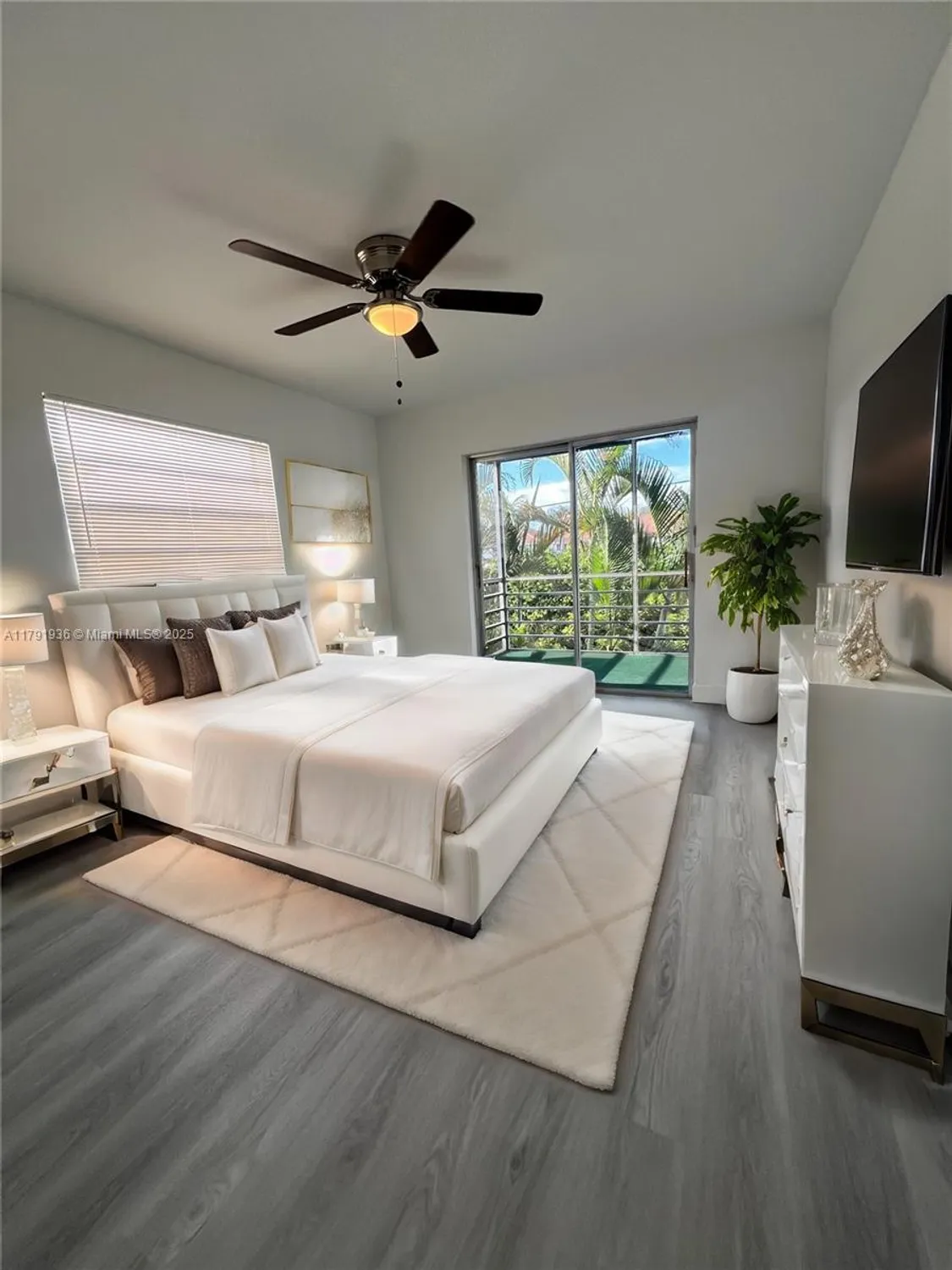 Property Slideshow image 12 of 32 | 521 normandy k # 521, Delray Beach, FL, 33484