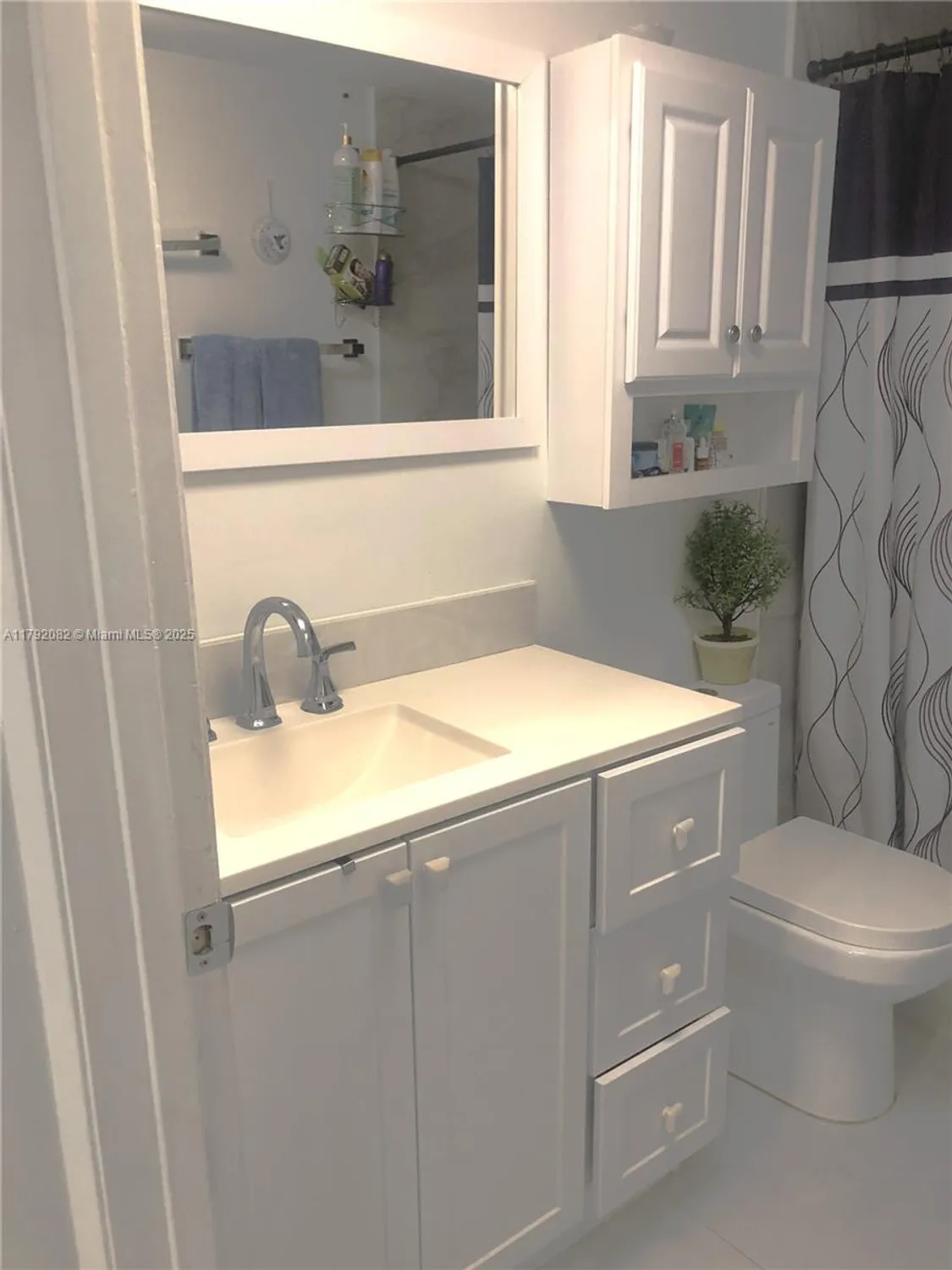 Property Slideshow image 16 of 32 | 1101 bahama bnd b2, Coconut Creek, FL, 33066