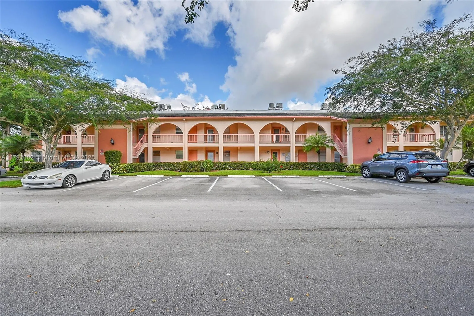 Property Slideshow image 18 of 32 | 1101 bahama bnd b2, Coconut Creek, FL, 33066