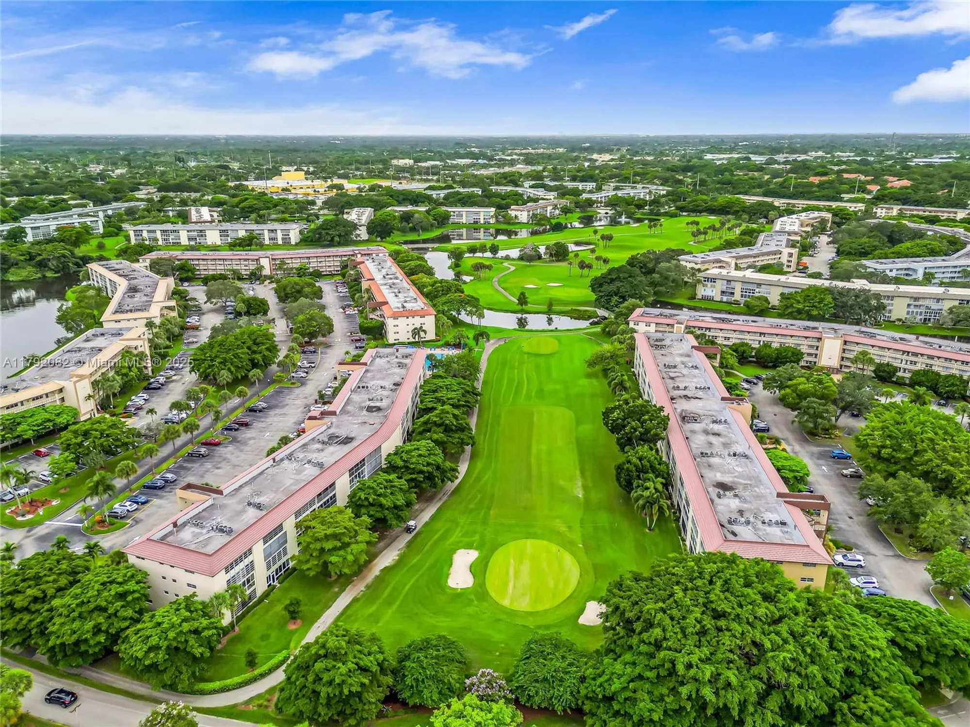 Property Slideshow image 31 of 32 | 1101 bahama bnd b2, Coconut Creek, FL, 33066