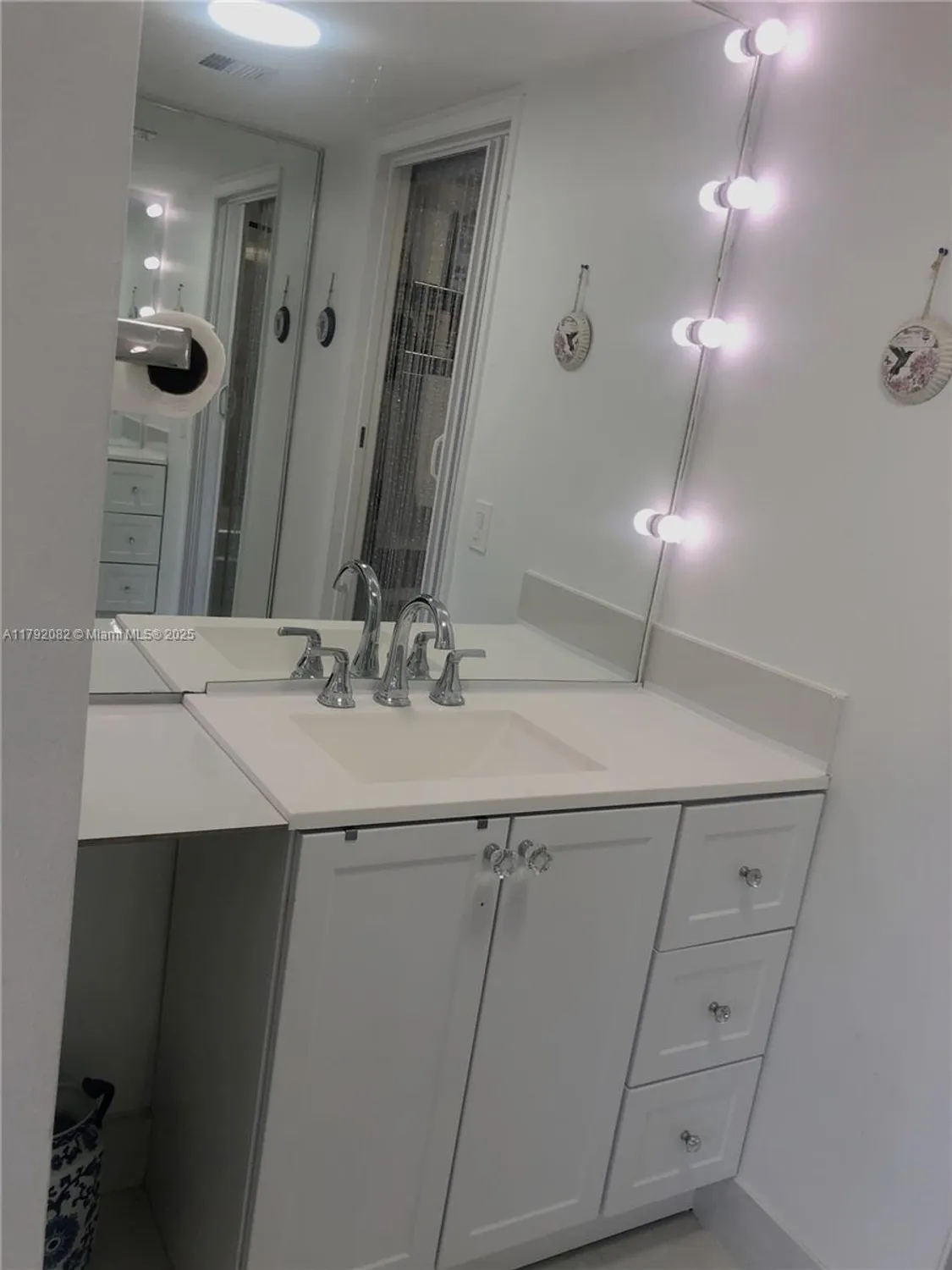 Property Slideshow image 9 of 32 | 1101 bahama bnd b2, Coconut Creek, FL, 33066