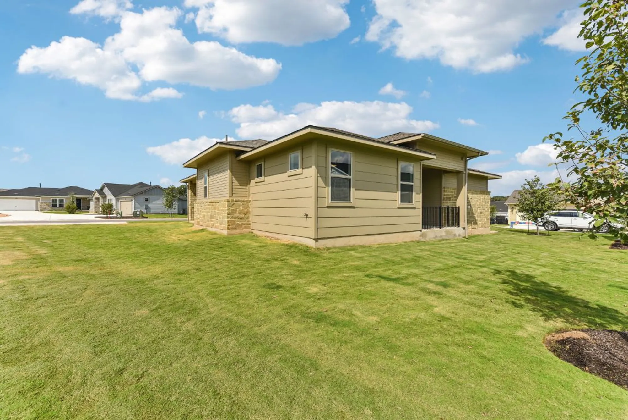 Property Slideshow image 22 of 26 | 133 antoinette way unit 101, San Marcos, TX, 78666