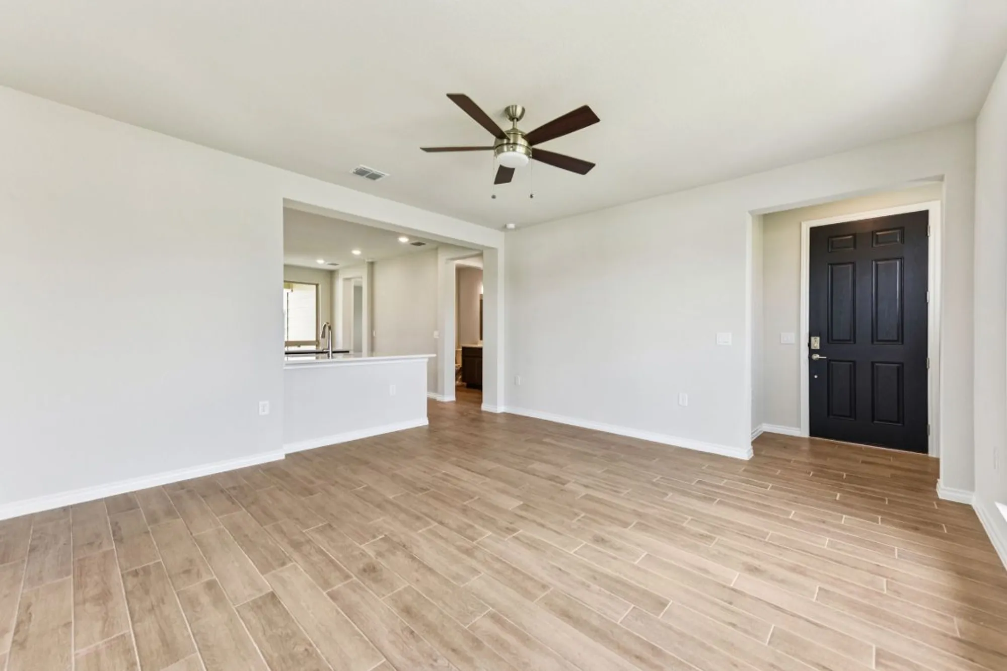 Property Slideshow image 3 of 26 | 133 antoinette way unit 101, San Marcos, TX, 78666