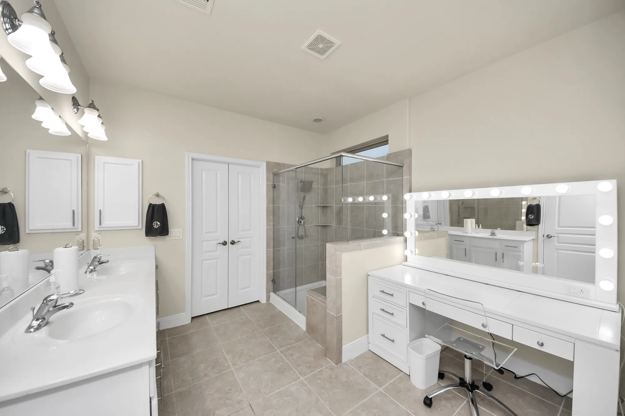 Property Slideshow image 11 of 23 | 2918 persimmon grv, Richmond, TX, 77469