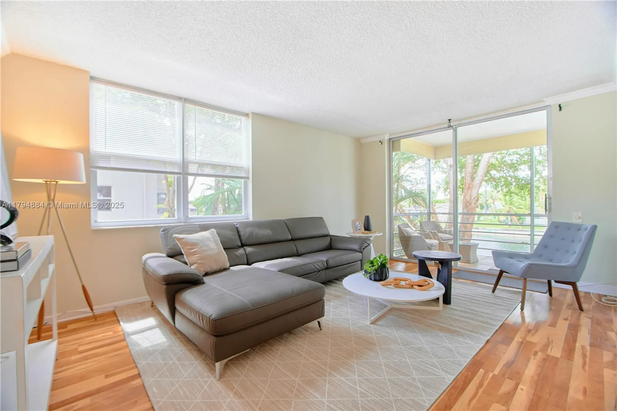 Property Slideshow image 12 of 39 | 9150 lime bay blvd apt 201, Tamarac, FL, 33321