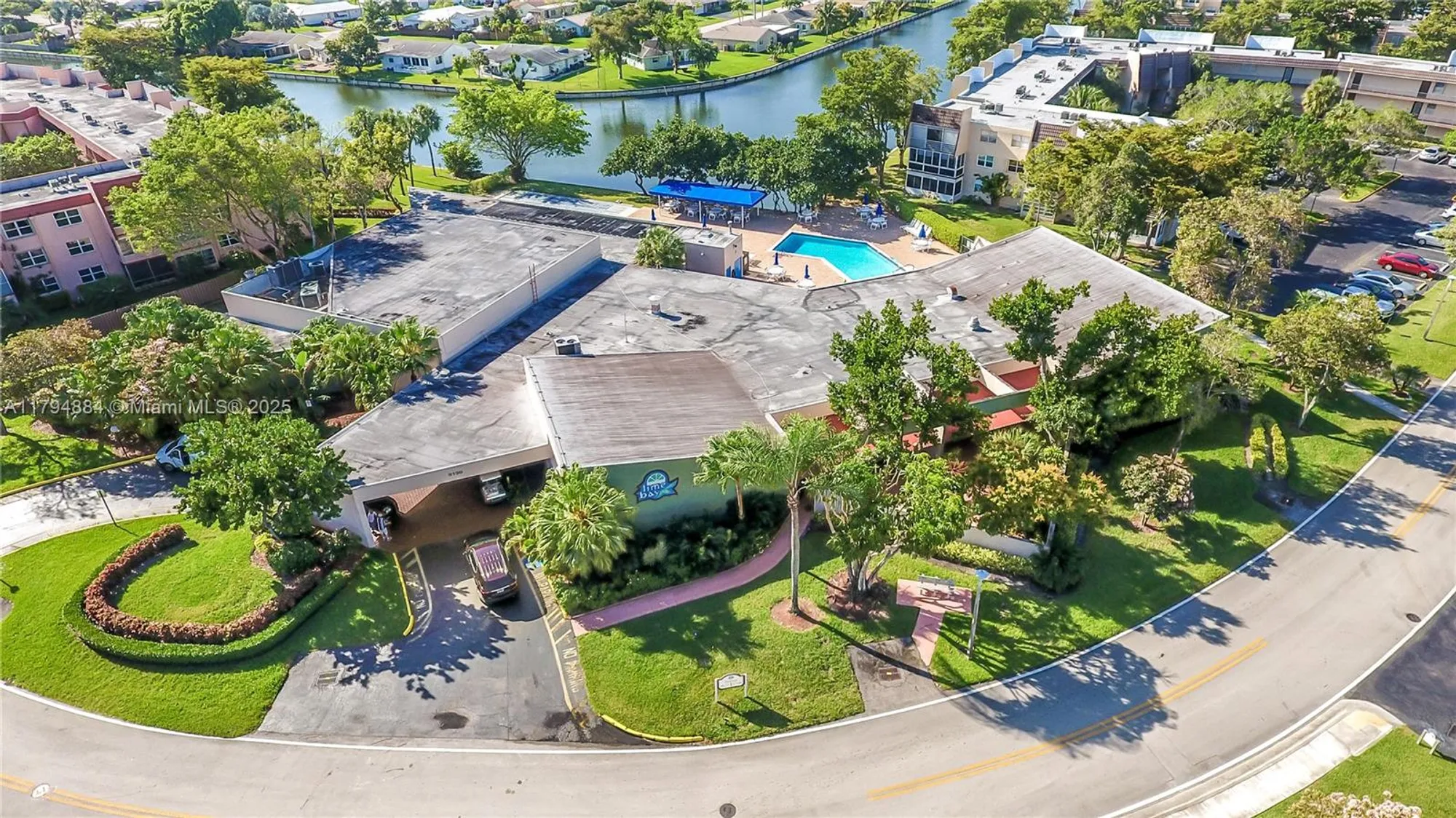 Property Slideshow image 35 of 39 | 9150 lime bay blvd apt 201, Tamarac, FL, 33321