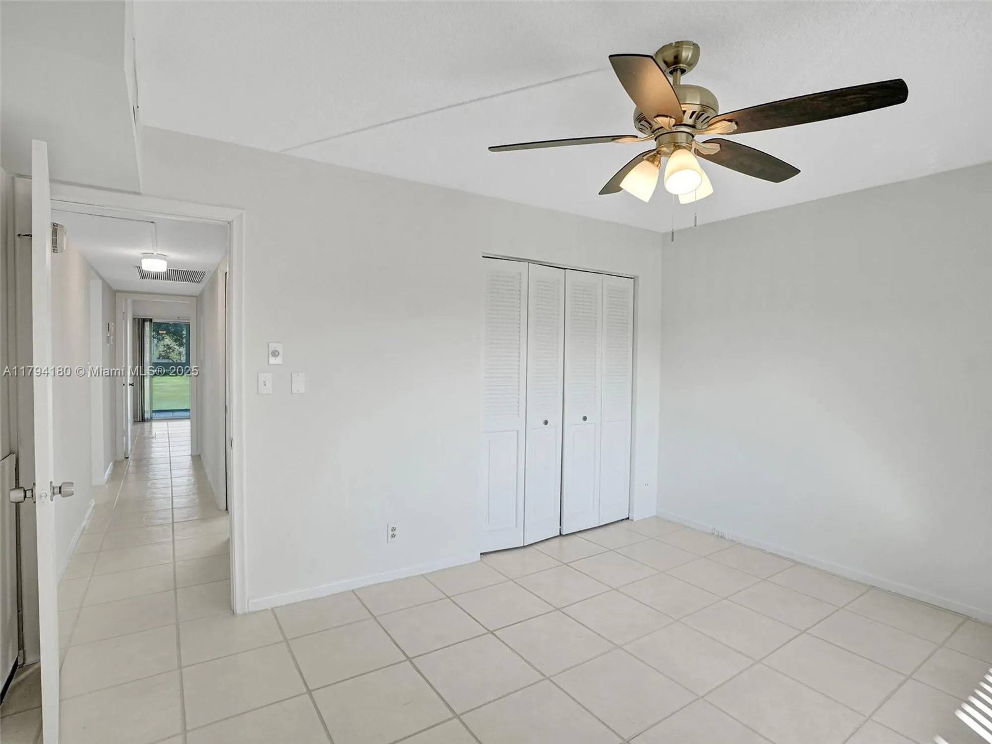 Property Slideshow image 15 of 48 | 3501 bimini ln k2, Coconut Creek, FL, 33066