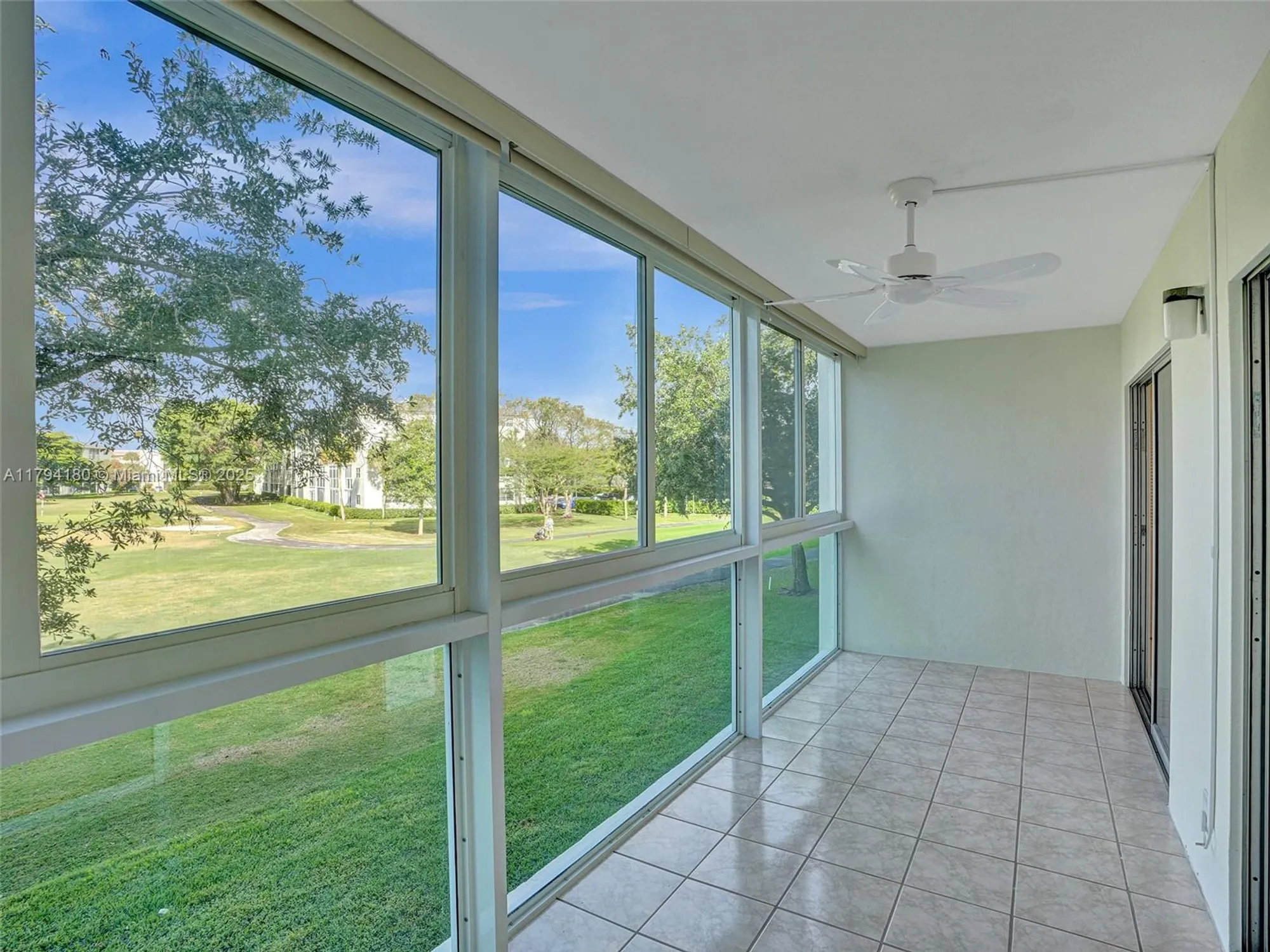 Property Slideshow image 18 of 48 | 3501 bimini ln k2, Coconut Creek, FL, 33066
