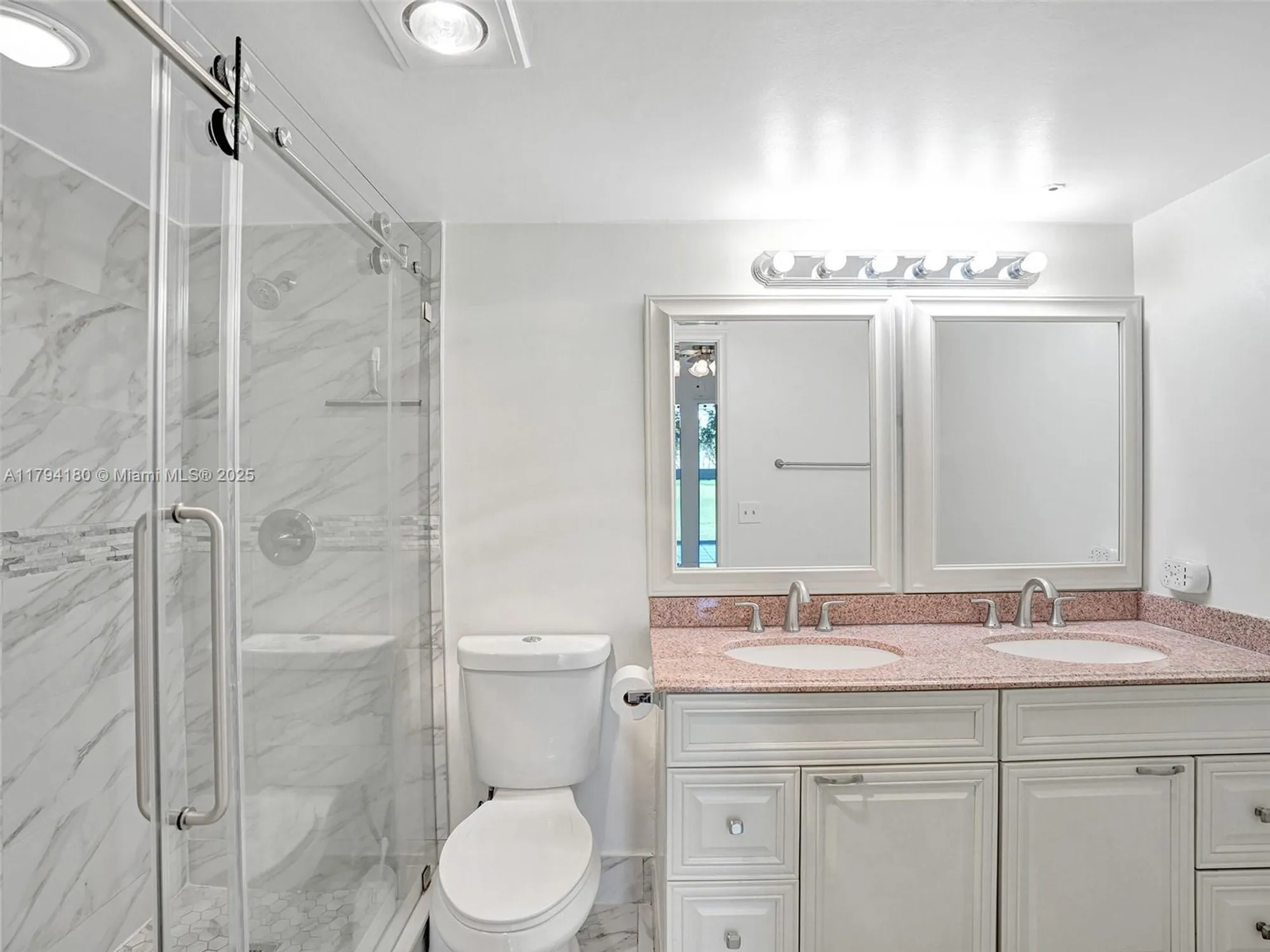 Property Slideshow image 10 of 48 | 3501 bimini ln k2, Coconut Creek, FL, 33066