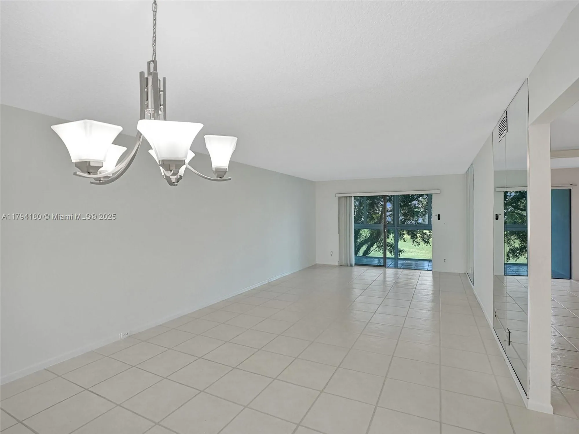 Property Slideshow image 4 of 48 | 3501 bimini ln k2, Coconut Creek, FL, 33066