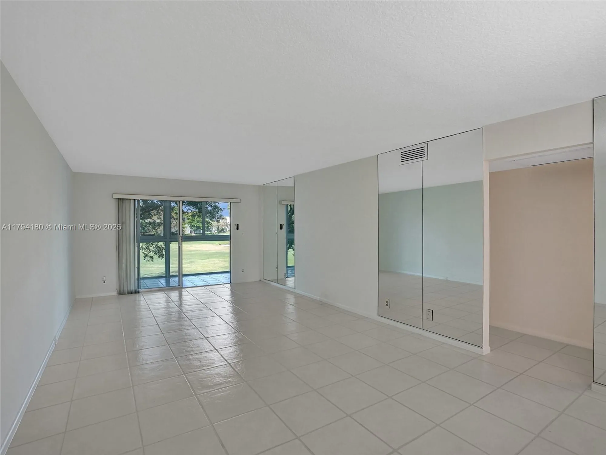 Property Slideshow image 6 of 48 | 3501 bimini ln k2, Coconut Creek, FL, 33066