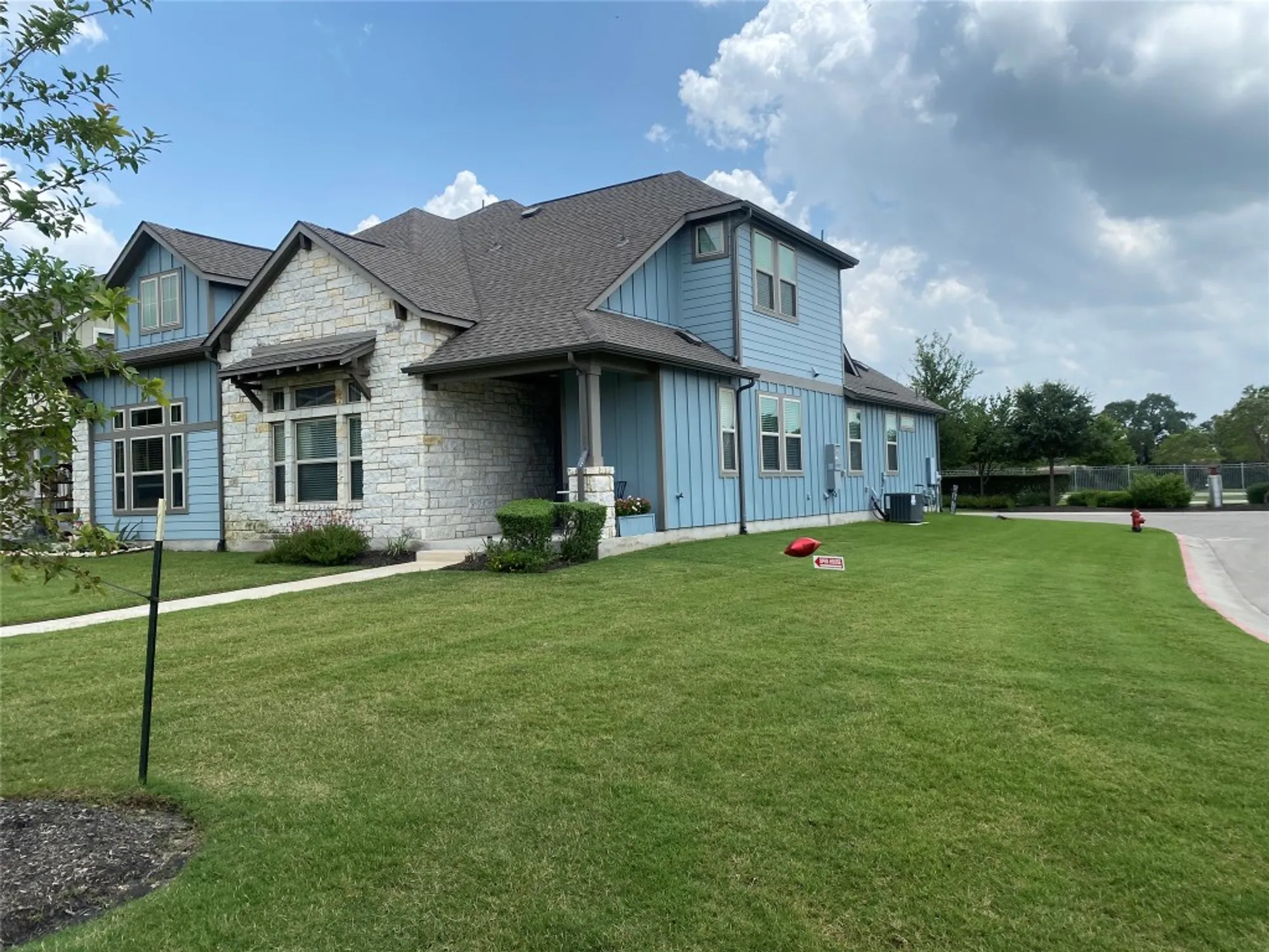 Property Slideshow image 3 of 35 | 117 bolivar way # 101, San Marcos, TX, 78666