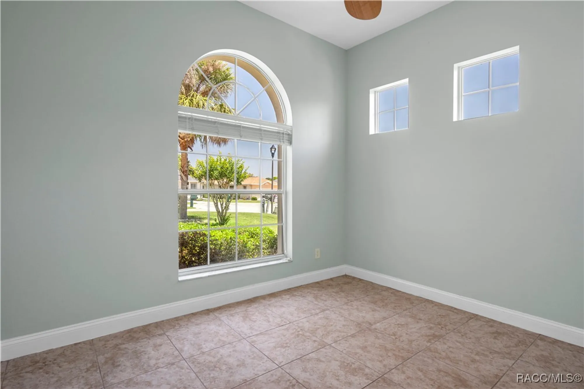 Property Slideshow image 10 of 45 | 1918 w crystal mae path, Lecanto, FL, 34461