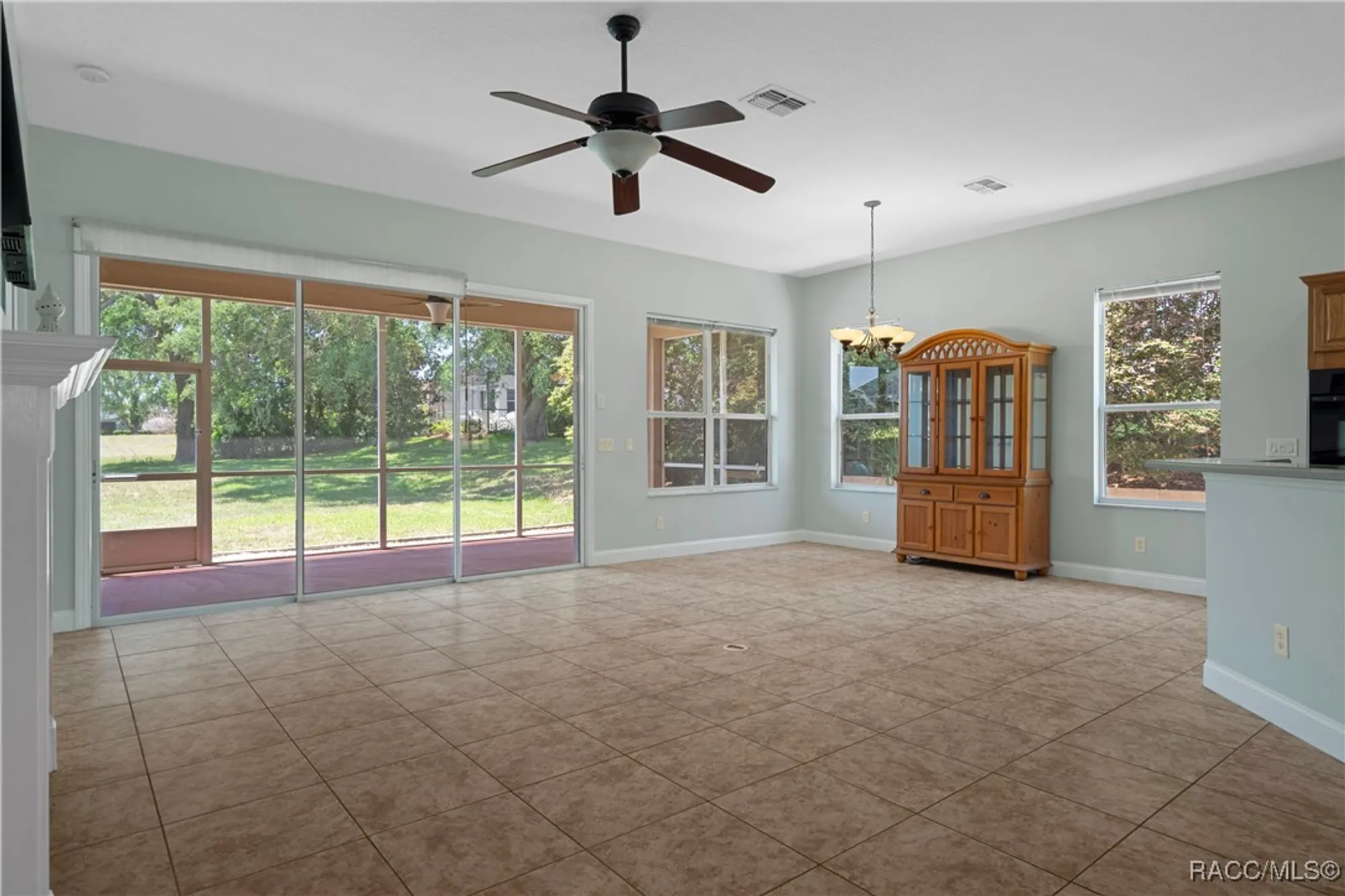 Property Slideshow image 13 of 45 | 1918 w crystal mae path, Lecanto, FL, 34461