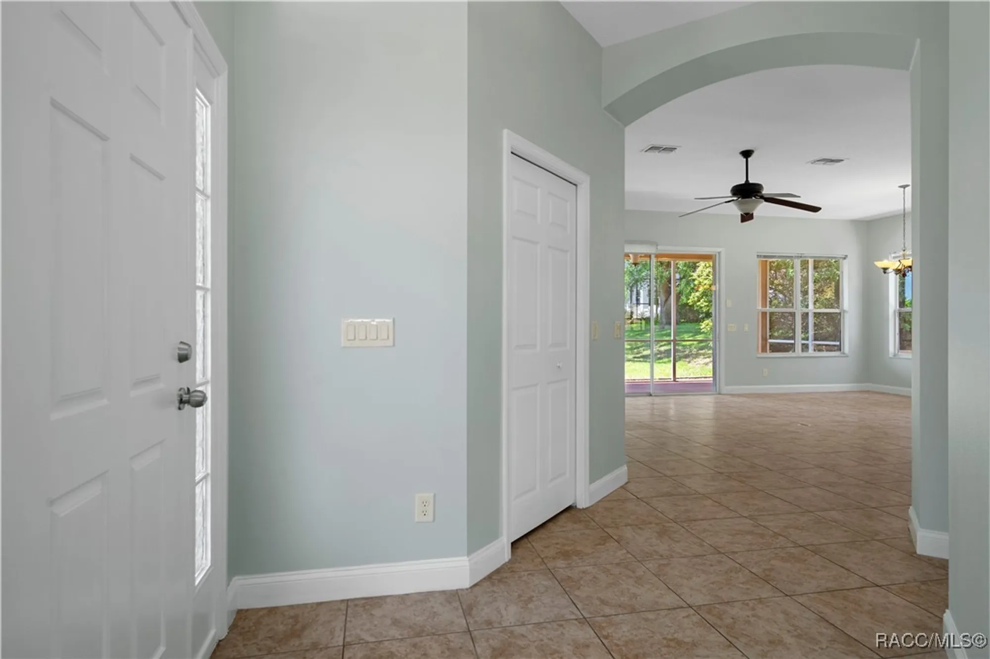 Property Slideshow image 7 of 45 | 1918 w crystal mae path, Lecanto, FL, 34461