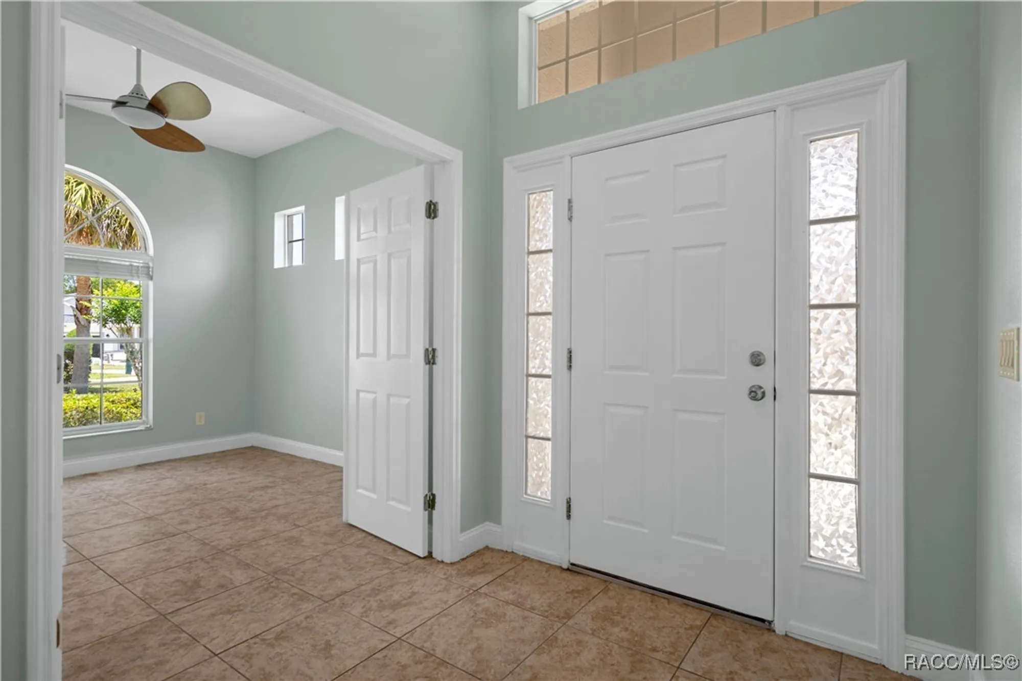 Property Slideshow image 8 of 45 | 1918 w crystal mae path, Lecanto, FL, 34461
