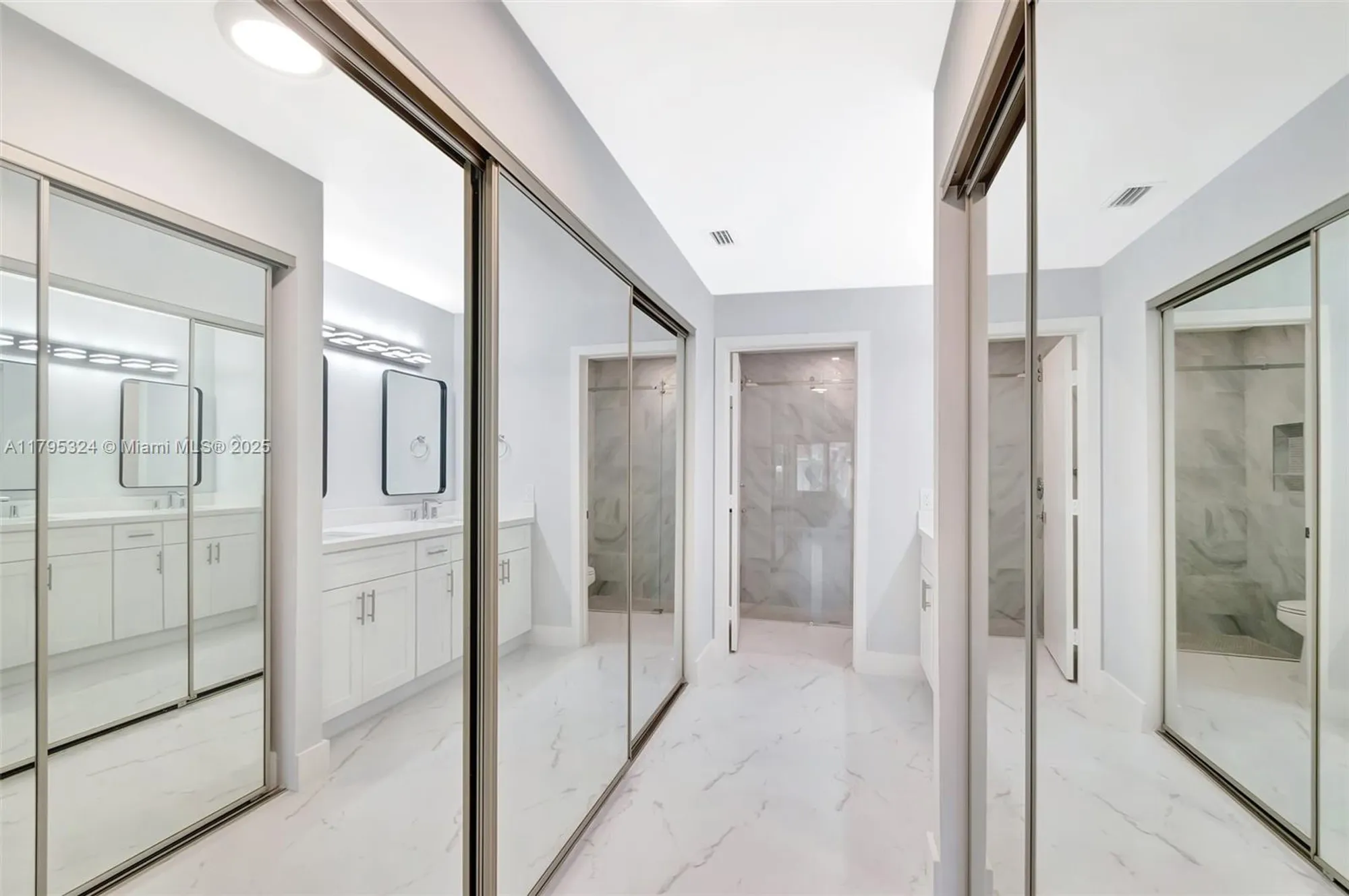 Property Slideshow image 20 of 50 | 8055 sweetbriar way, Boca Raton, FL, 33496