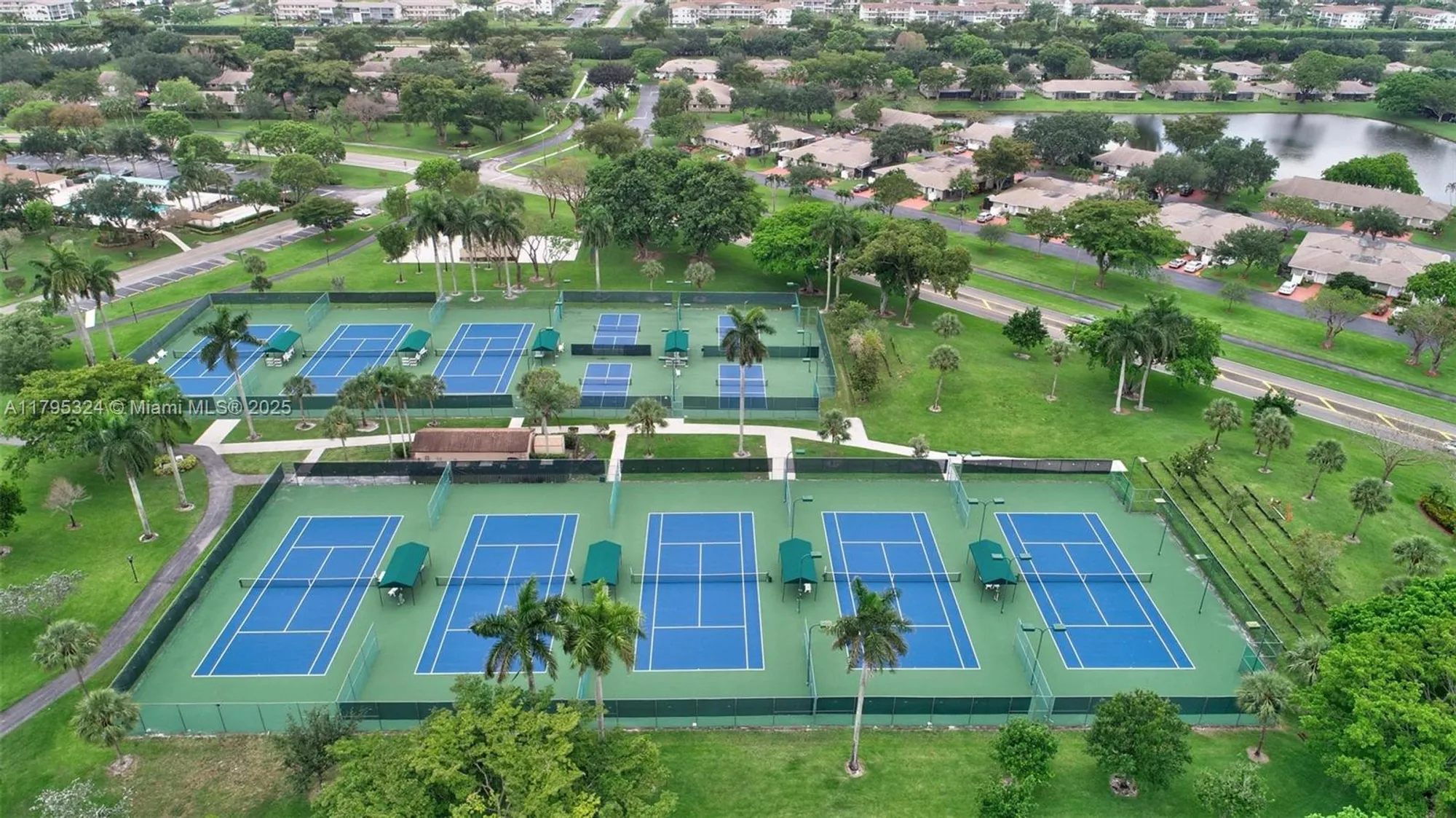 Property Slideshow image 49 of 50 | 8055 sweetbriar way, Boca Raton, FL, 33496